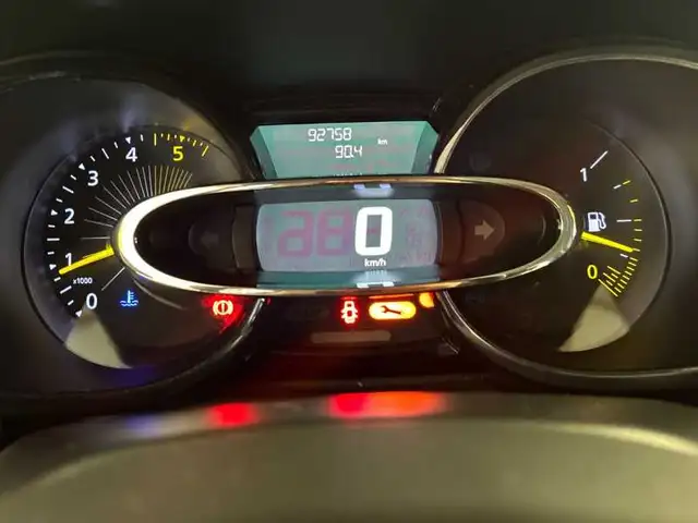 Renault Clio view 12