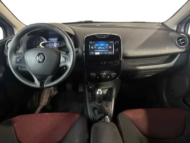 Renault Clio view 13