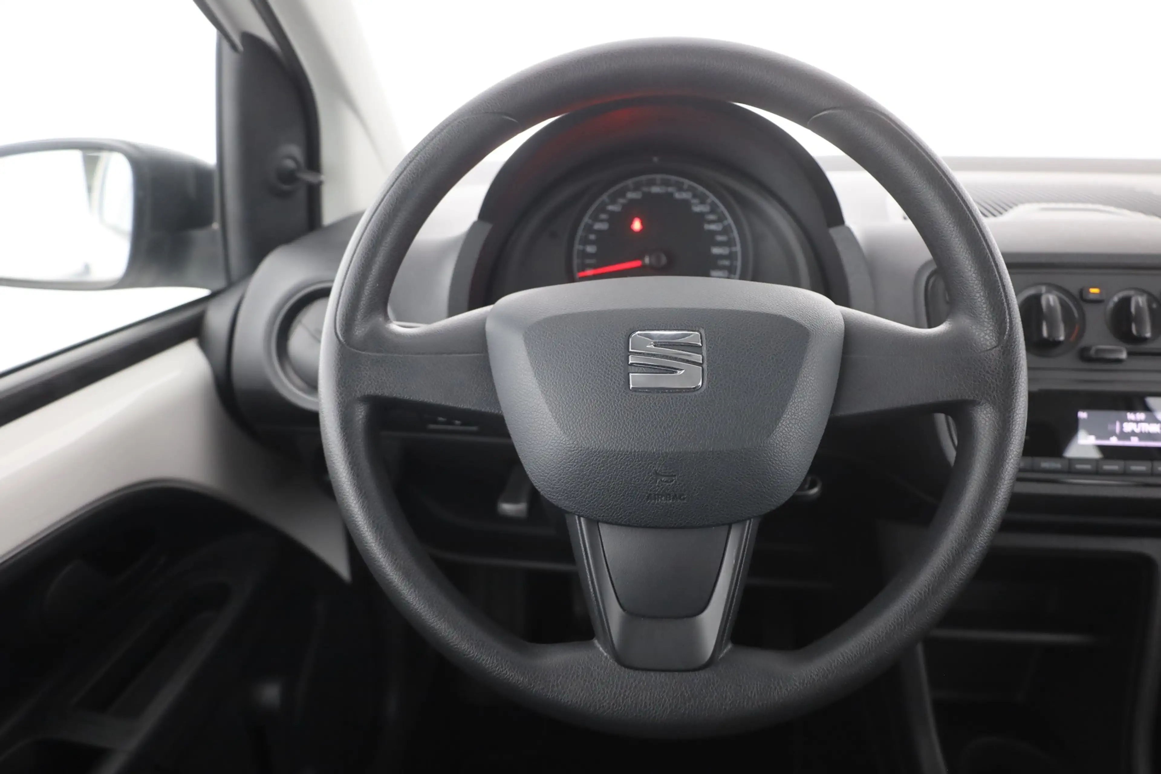 SEAT Mii 1.0 MPI Reference Klima Bluetooth USB — photo 13