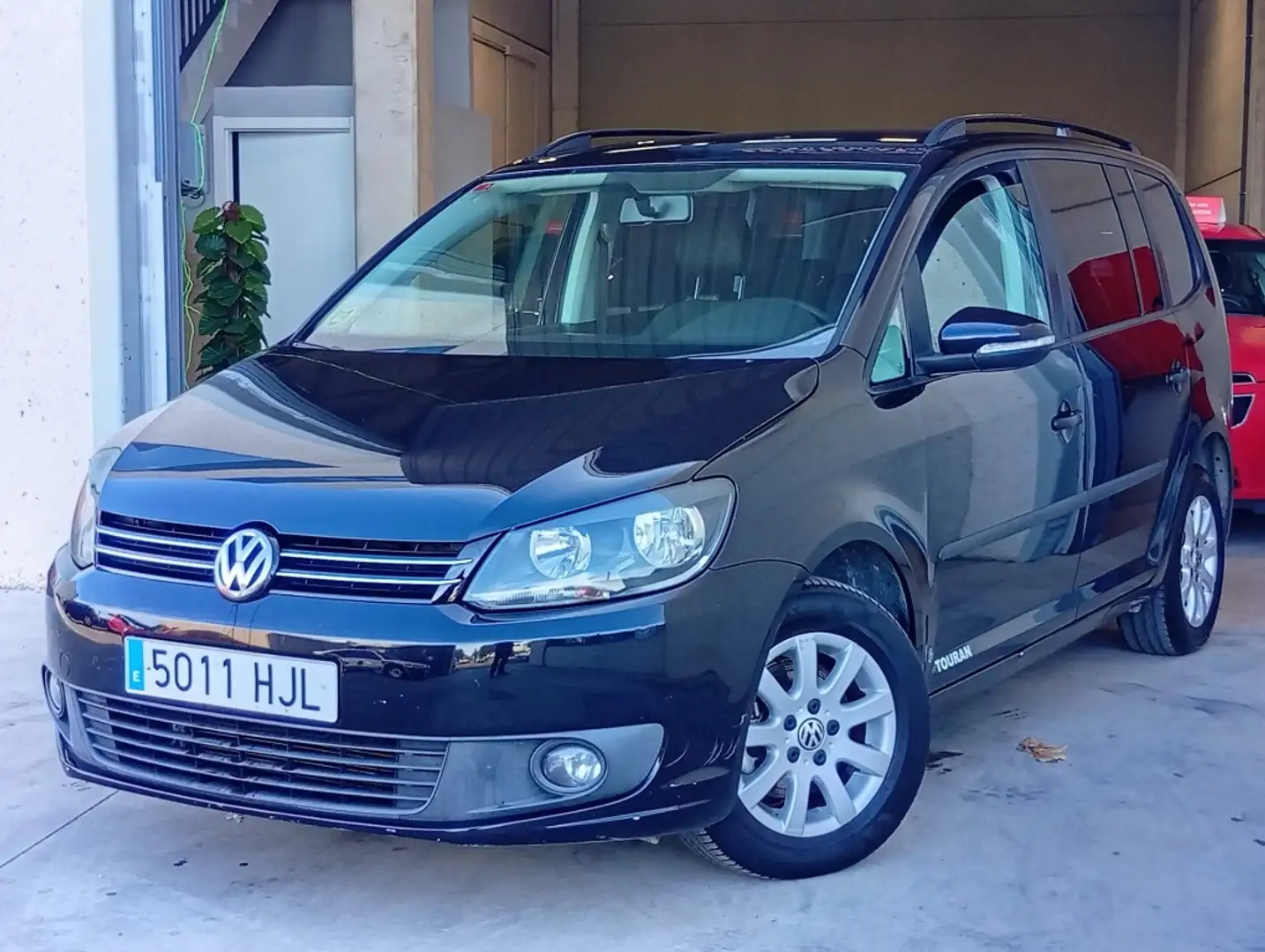 Volkswagen Touran 1.6TDI Edition 105 Negro - 2