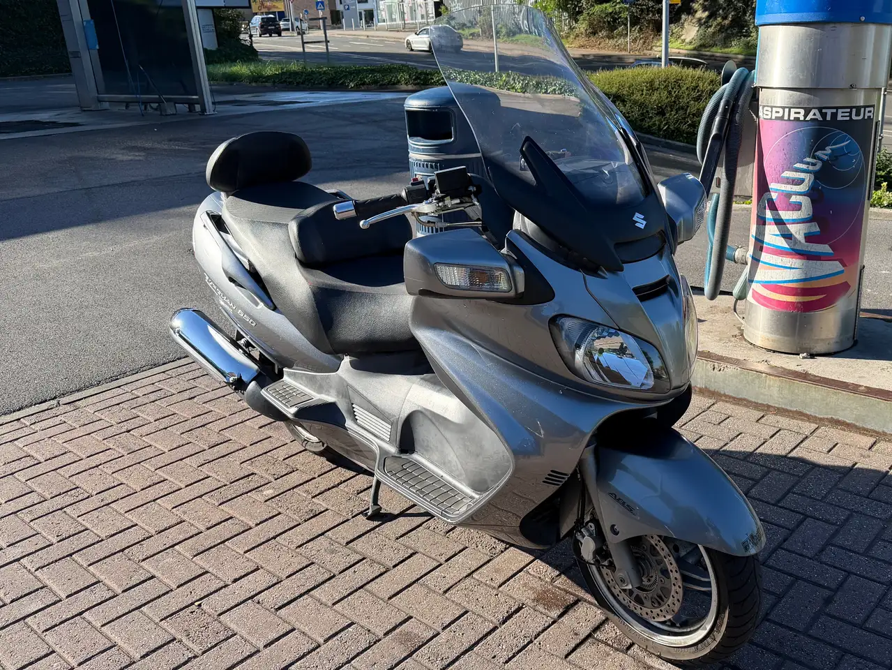 Suzuki Burgman 650