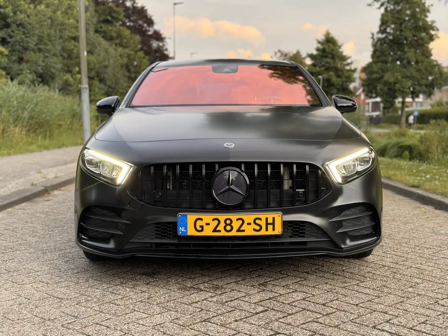 Mercedes-Benz A 200 Bns Sol. AMG Zwart - 2