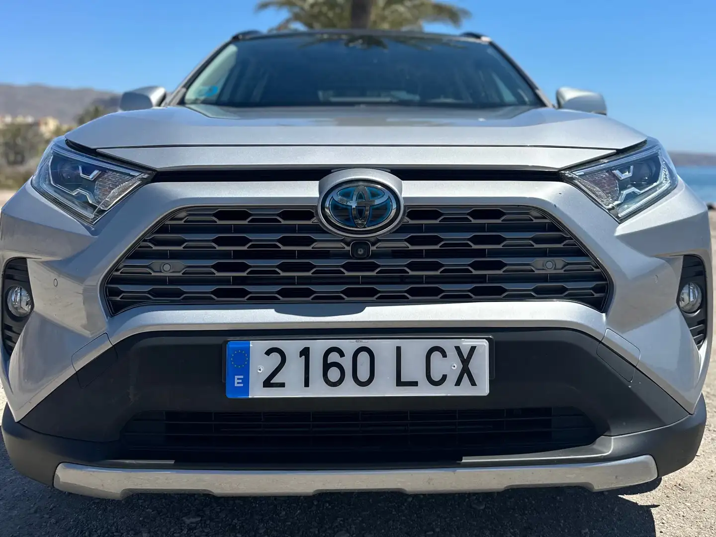 Toyota RAV 4 RAV-4 2.5 hybrid 4WD LUXURY Plateado - 2