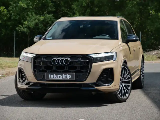 Audi Q7 main image