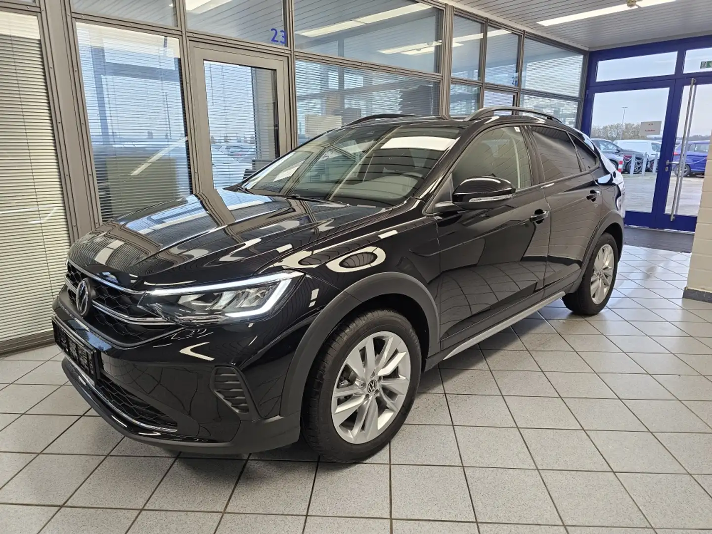 Volkswagen Taigo Life AHK,Climatr.,Sitzheizung,Kamera,met. Schwarz - 2