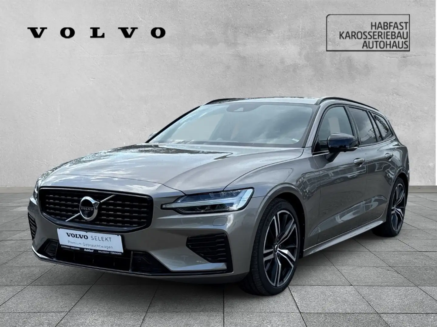 Volvo V60 Recharge T8 Kombi Plus Dark AWD Plug-In Hybrid Grau - 1