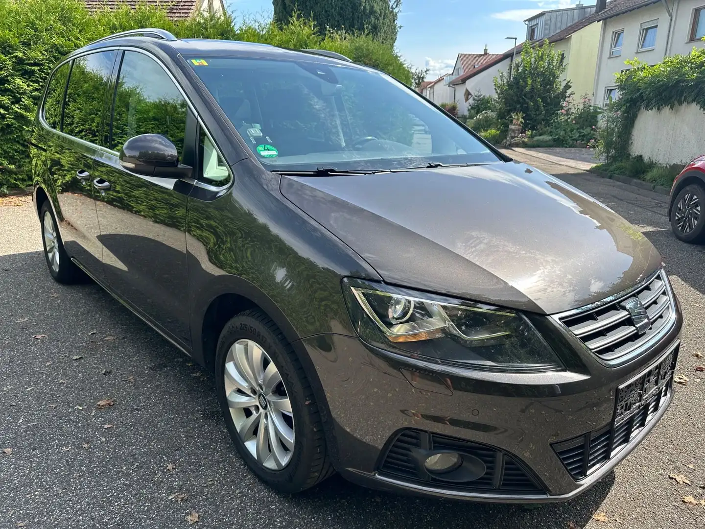 SEAT Alhambra Style DSG KAMERA AHK 7.Sitzer NAVI TOP Braun - 1