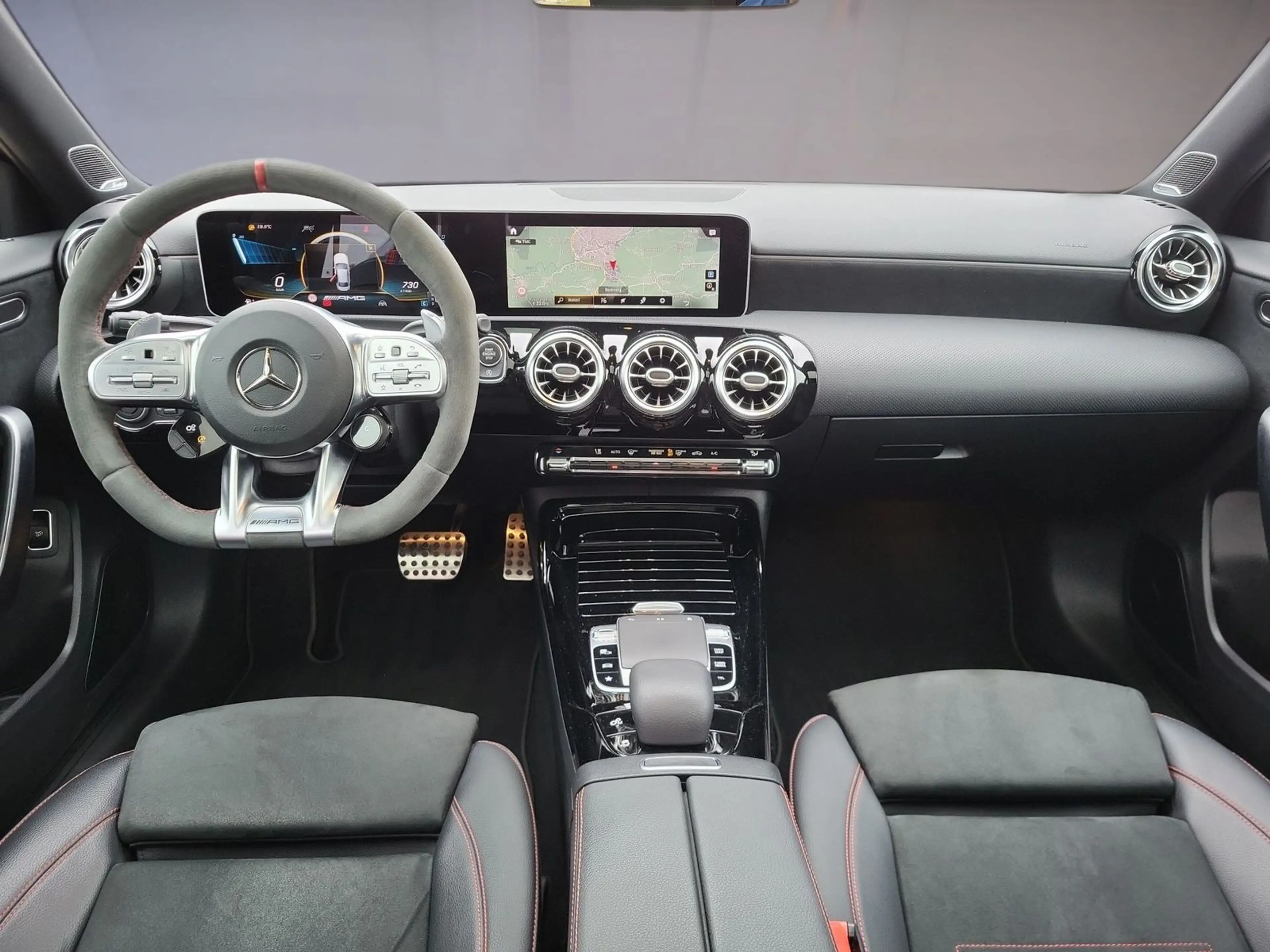 Mercedes-Benz A 35 AMG Limousine*MULTIBEAM LED*1 Hand*Pano*360 — photo 12