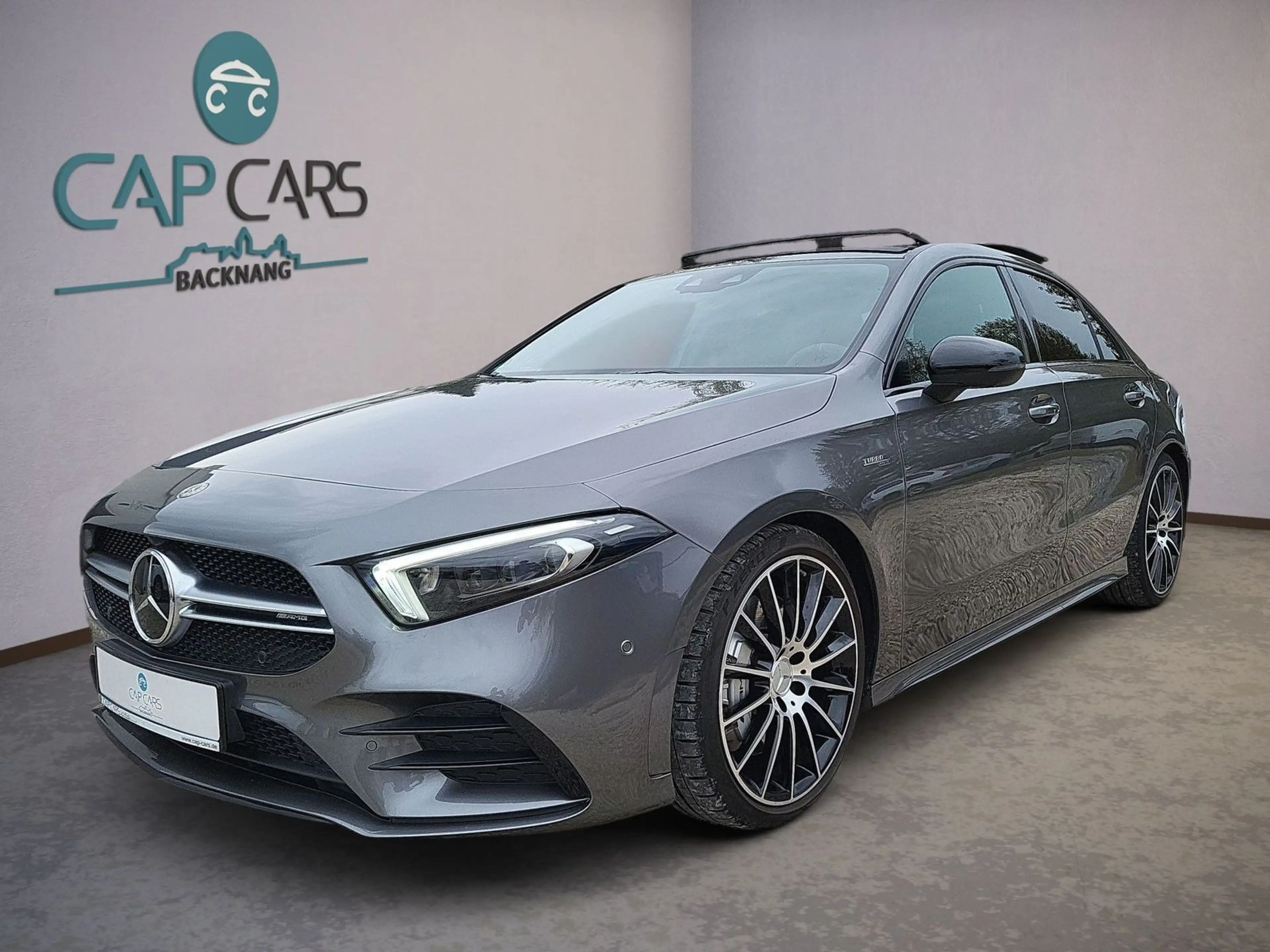 Mercedes-Benz A 35 AMG Limousine*MULTIBEAM LED*1 Hand*Pano*360