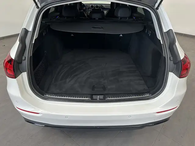 Mercedes-Benz C view 6