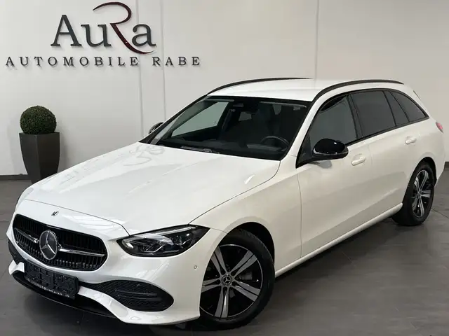 Mercedes-Benz C view 2
