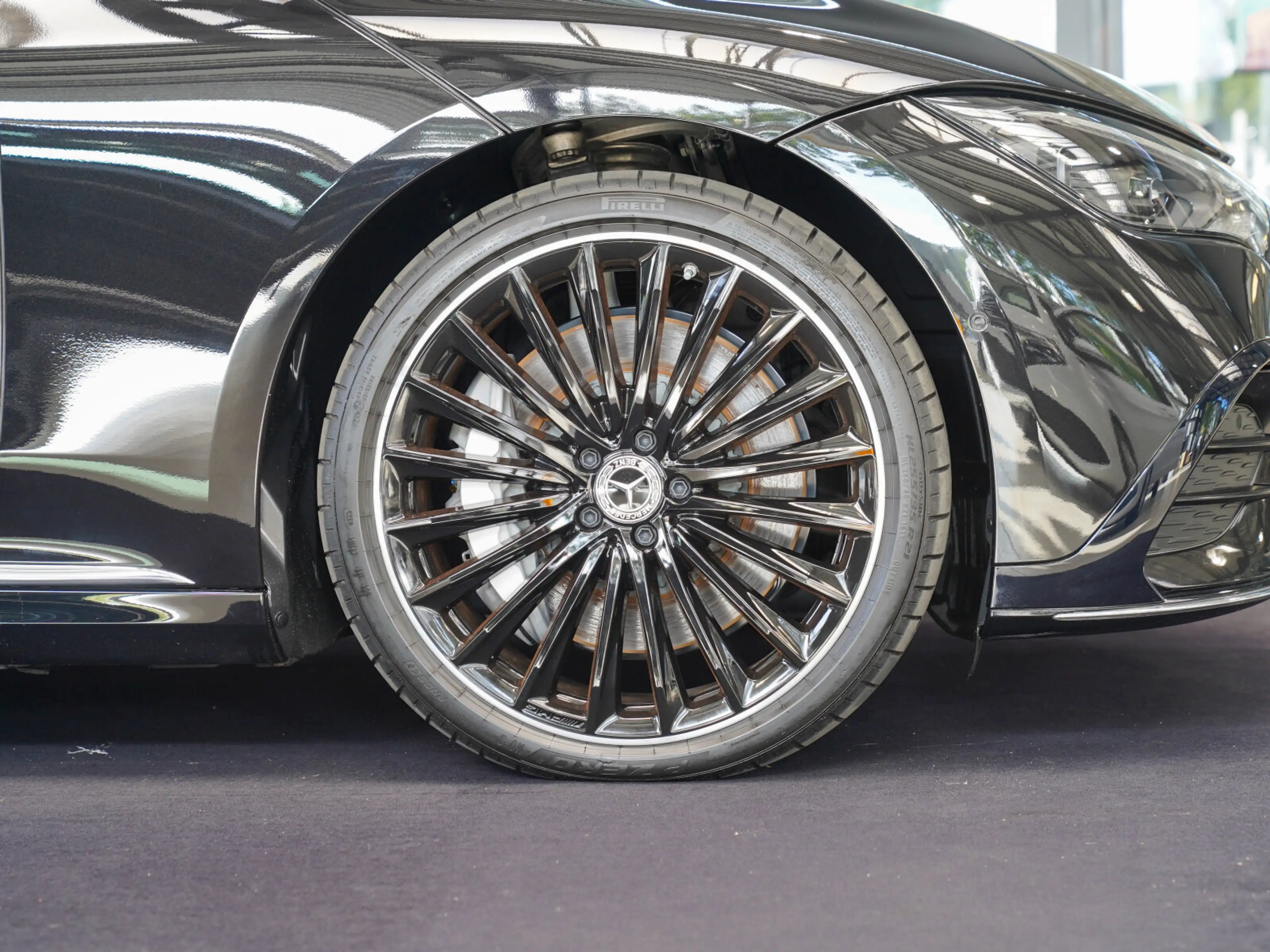 Mercedes-Benz EQE 350 4M AMG Line Night Vierlspeiche AIR Pano — photo 2