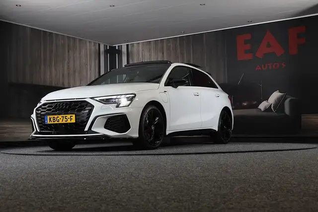 Audi A3 view 4