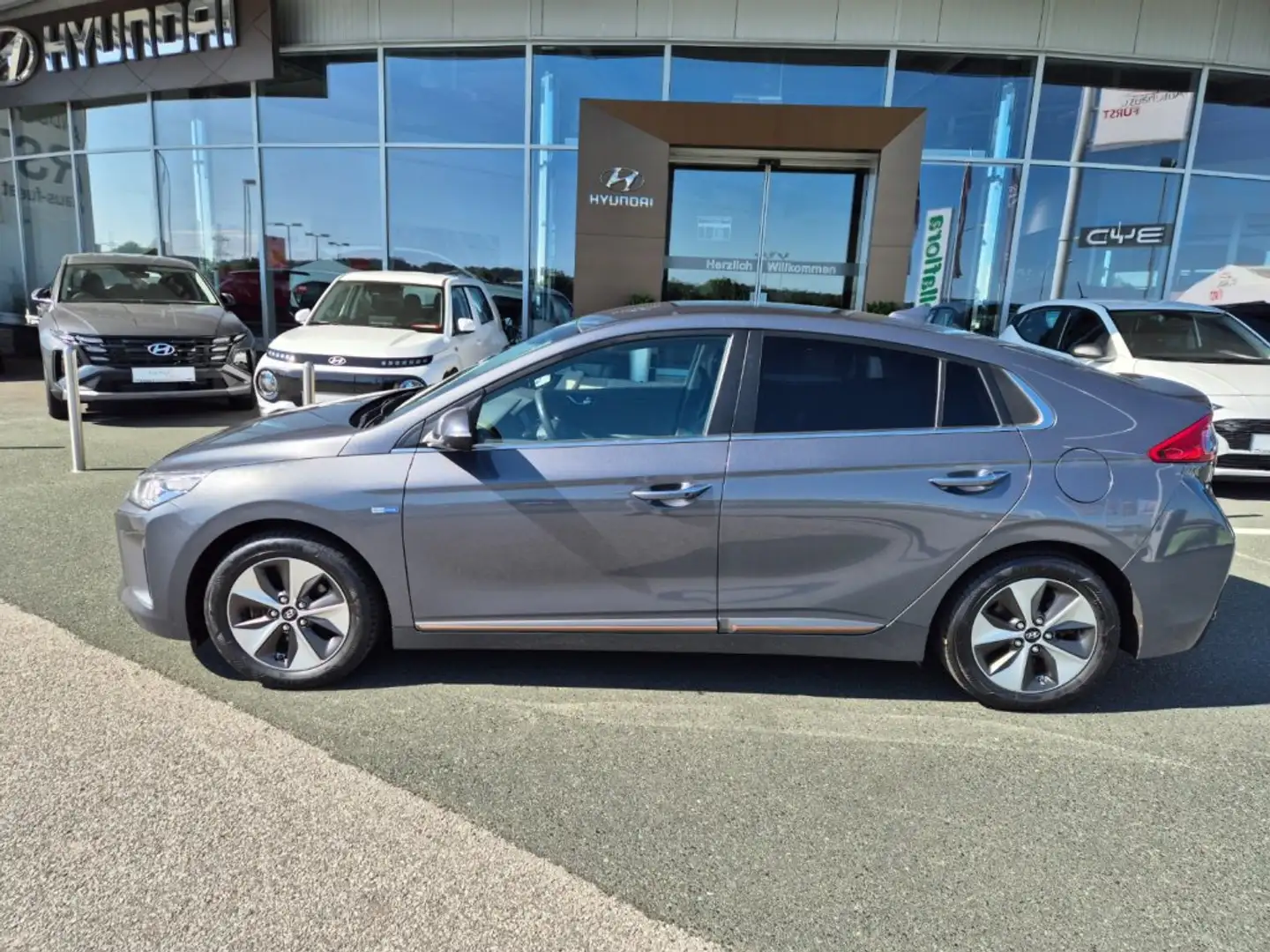 Hyundai IONIQ Elektro Level 4 BEV 661q-P5/7-O3/7 Gris - 2