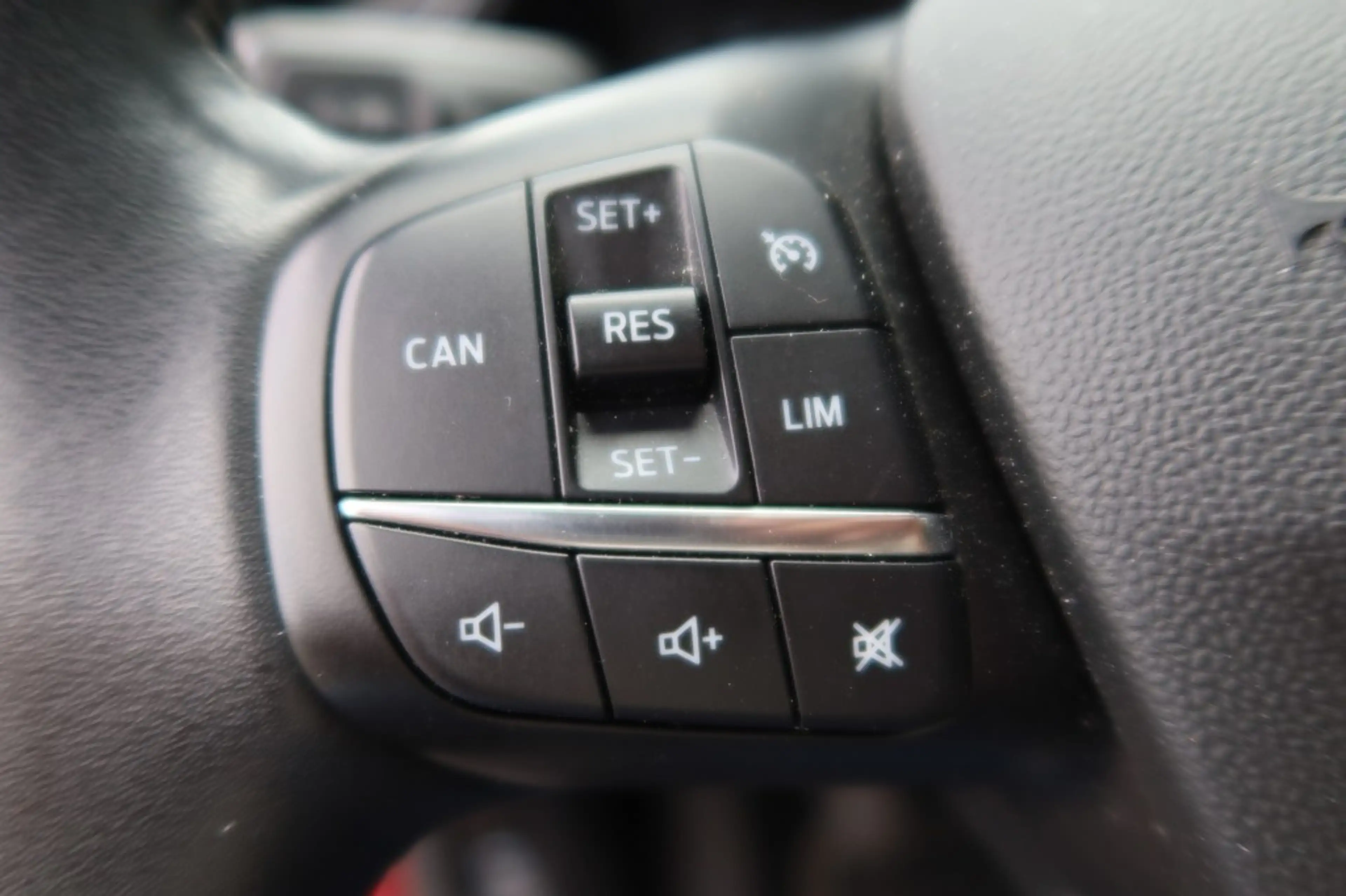 Ford Fiesta 1.0 EcoBoost Active X NAVI, Cima, PDC — photo 11