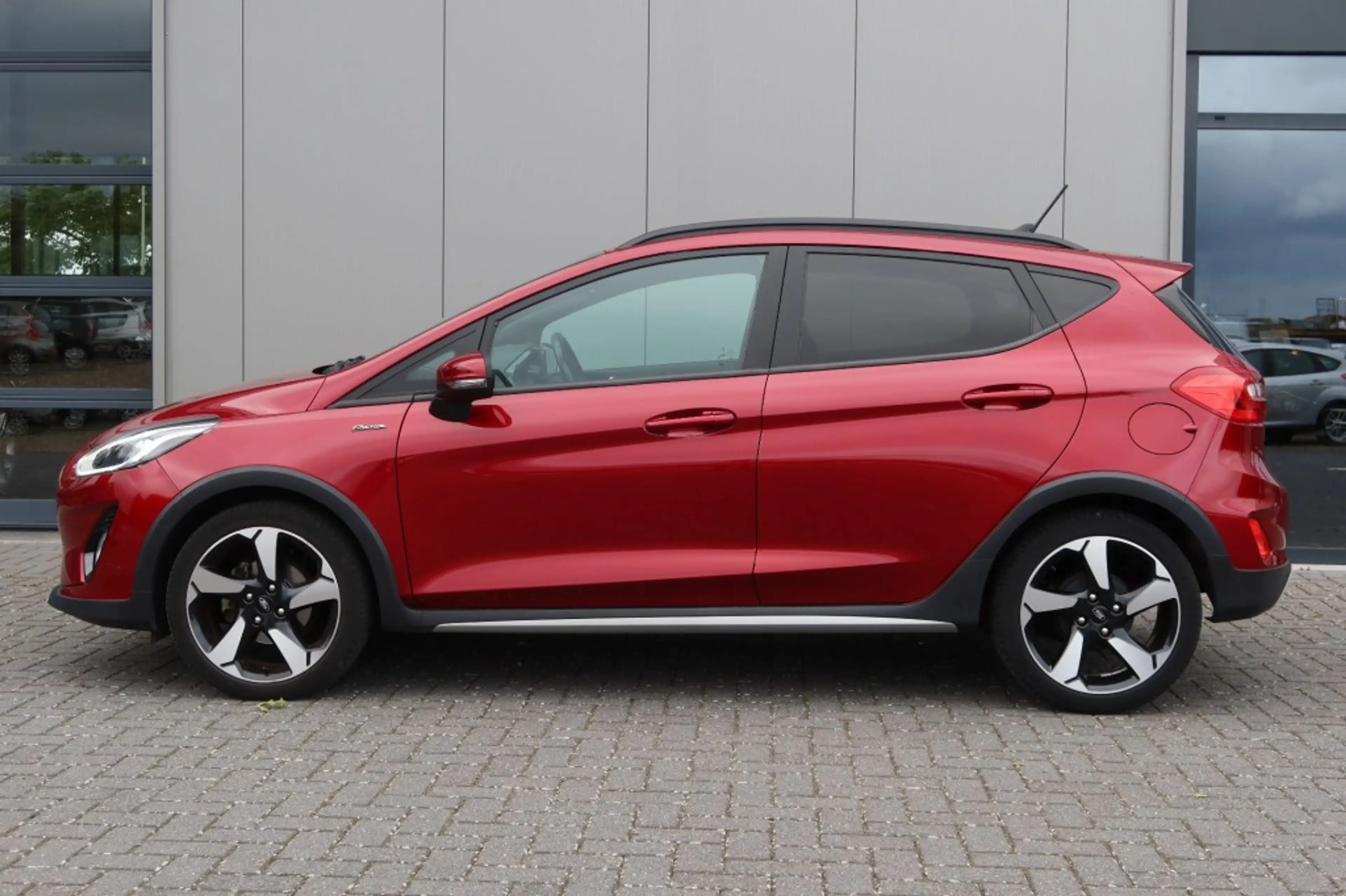 Ford Fiesta 1.0 EcoBoost Active X NAVI, Cima, PDC — photo 3