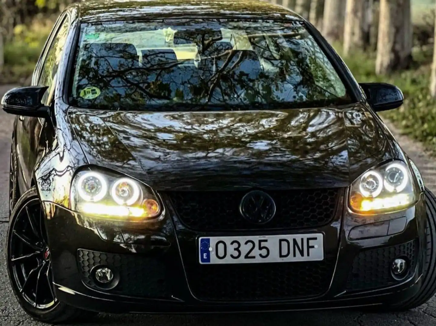 Volkswagen Golf Golf 1.9 TDI con acabado Trendline Negro - 1