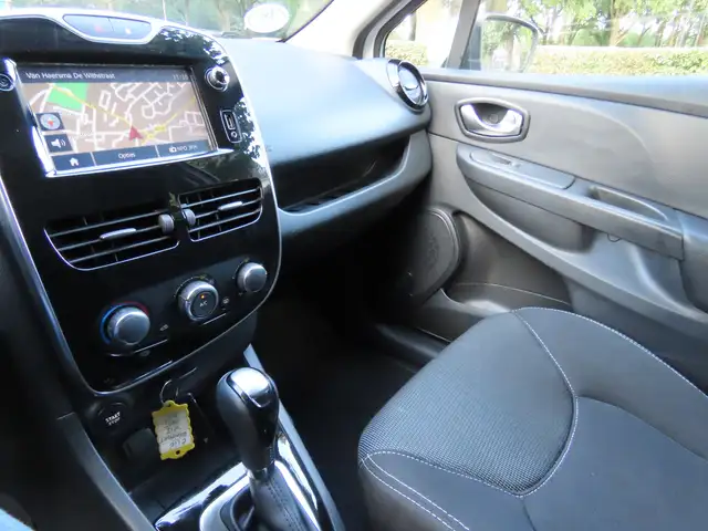 Renault Clio view 14