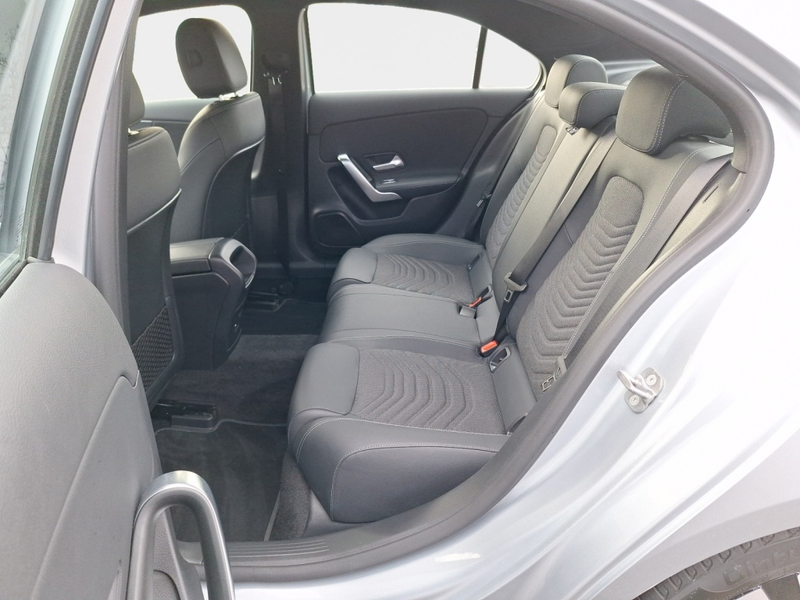 Mercedes-Benz A 200 Limousine Progressive Advanced AHK Kamera — photo 15
