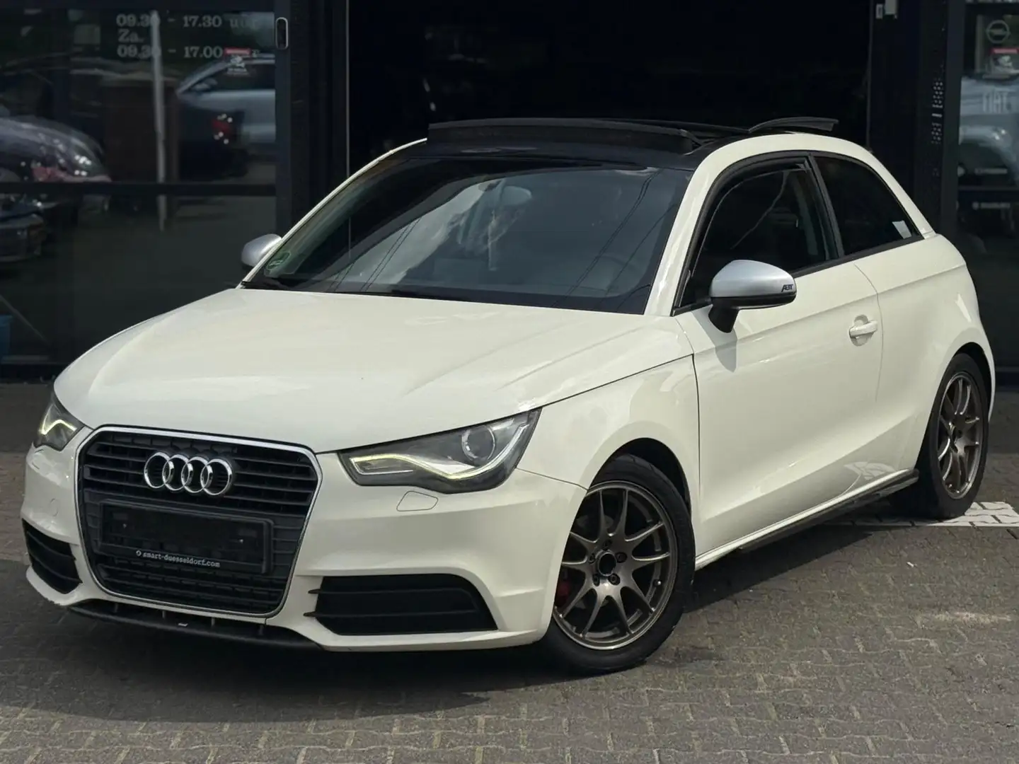 Audi A1 1.4 TFSI S edition ABT PANO/STLVRM/NAVI/LED XENON/ Weiß - 2