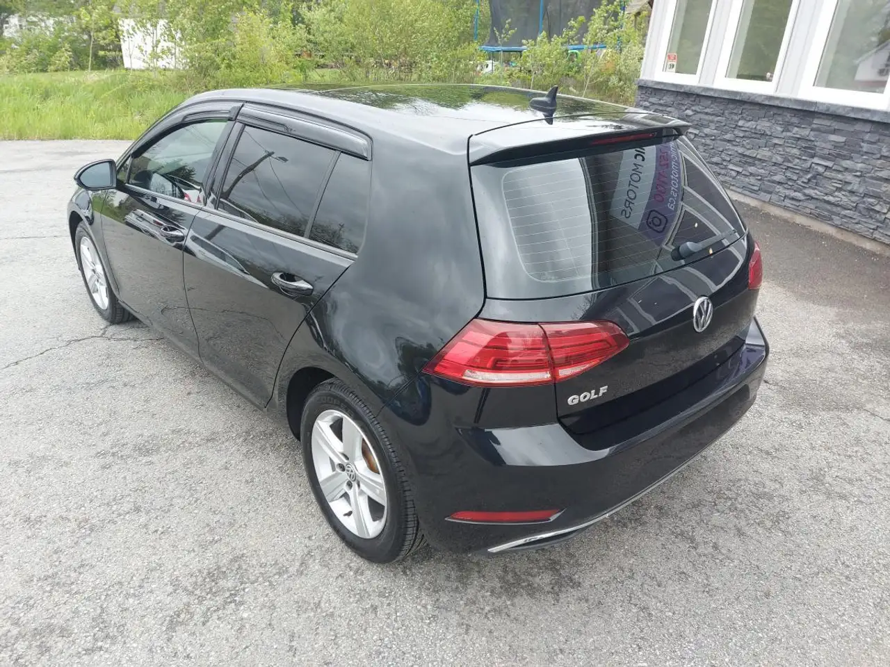 Volkswagen Golf photo Volkswagen Golf