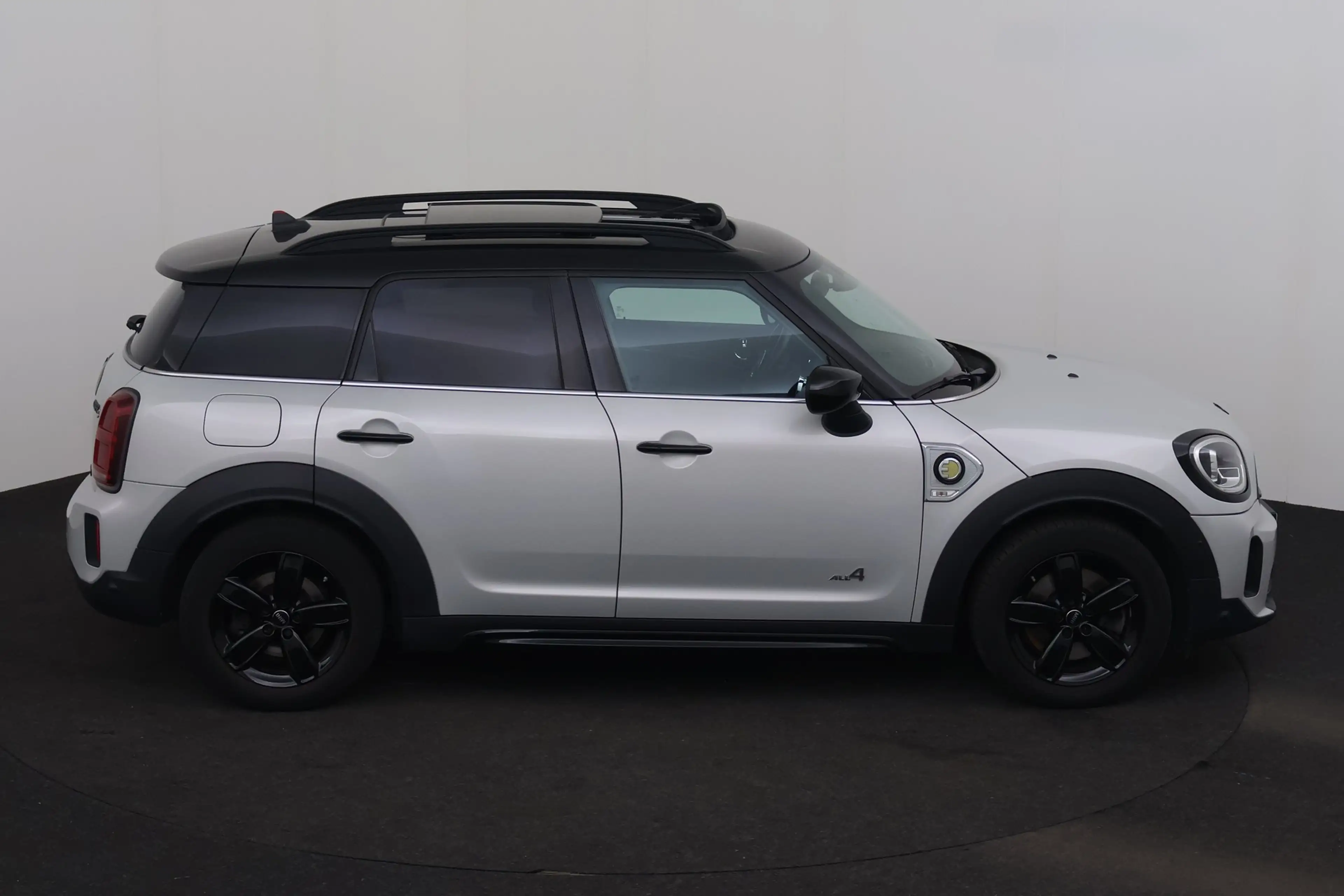 MINI Cooper SE Countryman ALL4 1.6iA PHEV + GPS + LEDER + CARPLAY + CAMERA + — photo 5