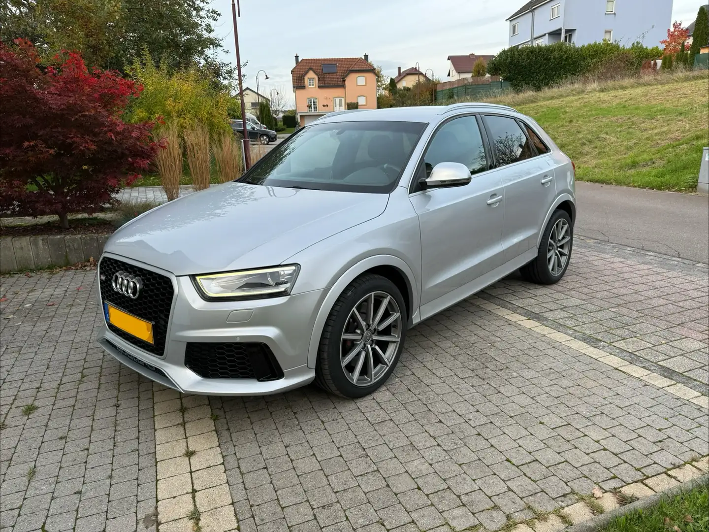 Audi RS Q3 2.5 TFSI quattro S tronic Gris - 1