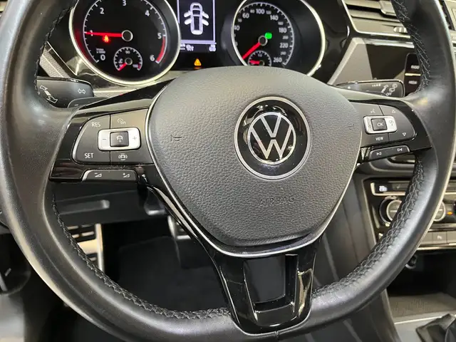 Volkswagen Touran view 21