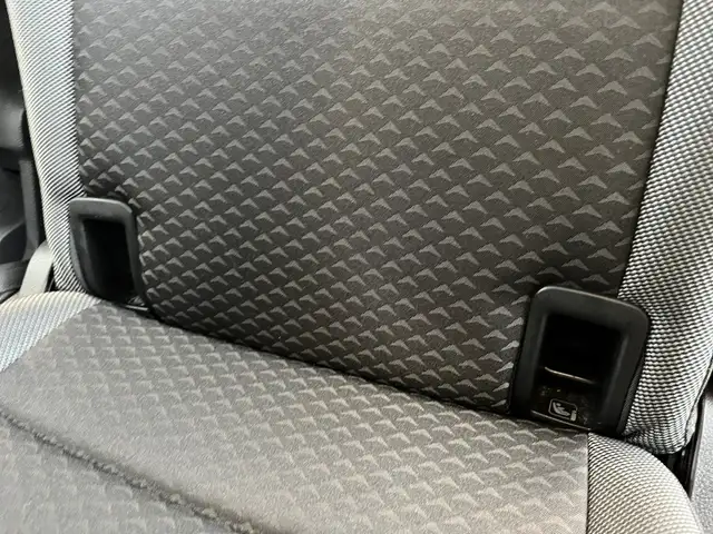 Volkswagen Touran view 22