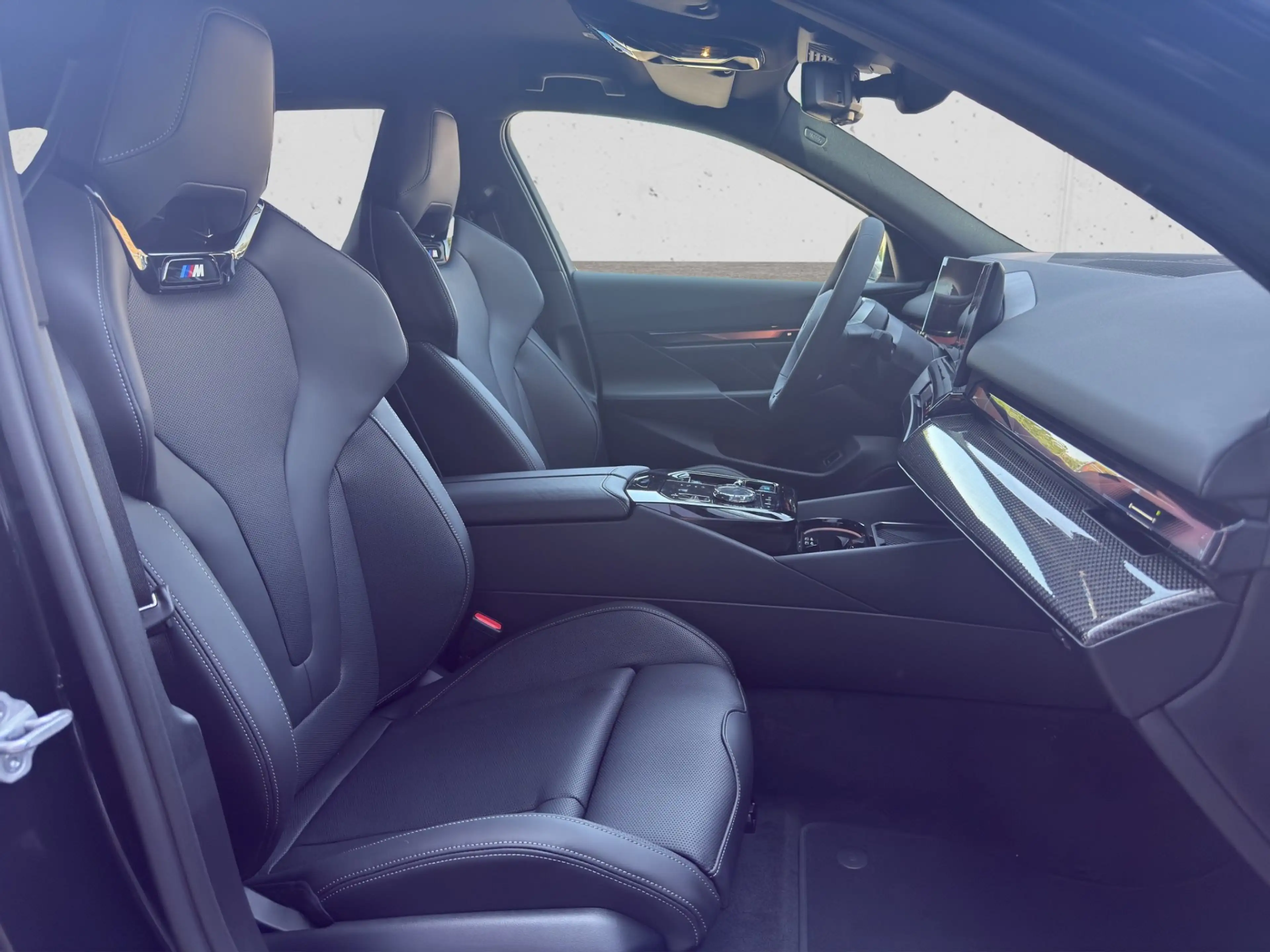BMW i5 eDrive40 — photo 15