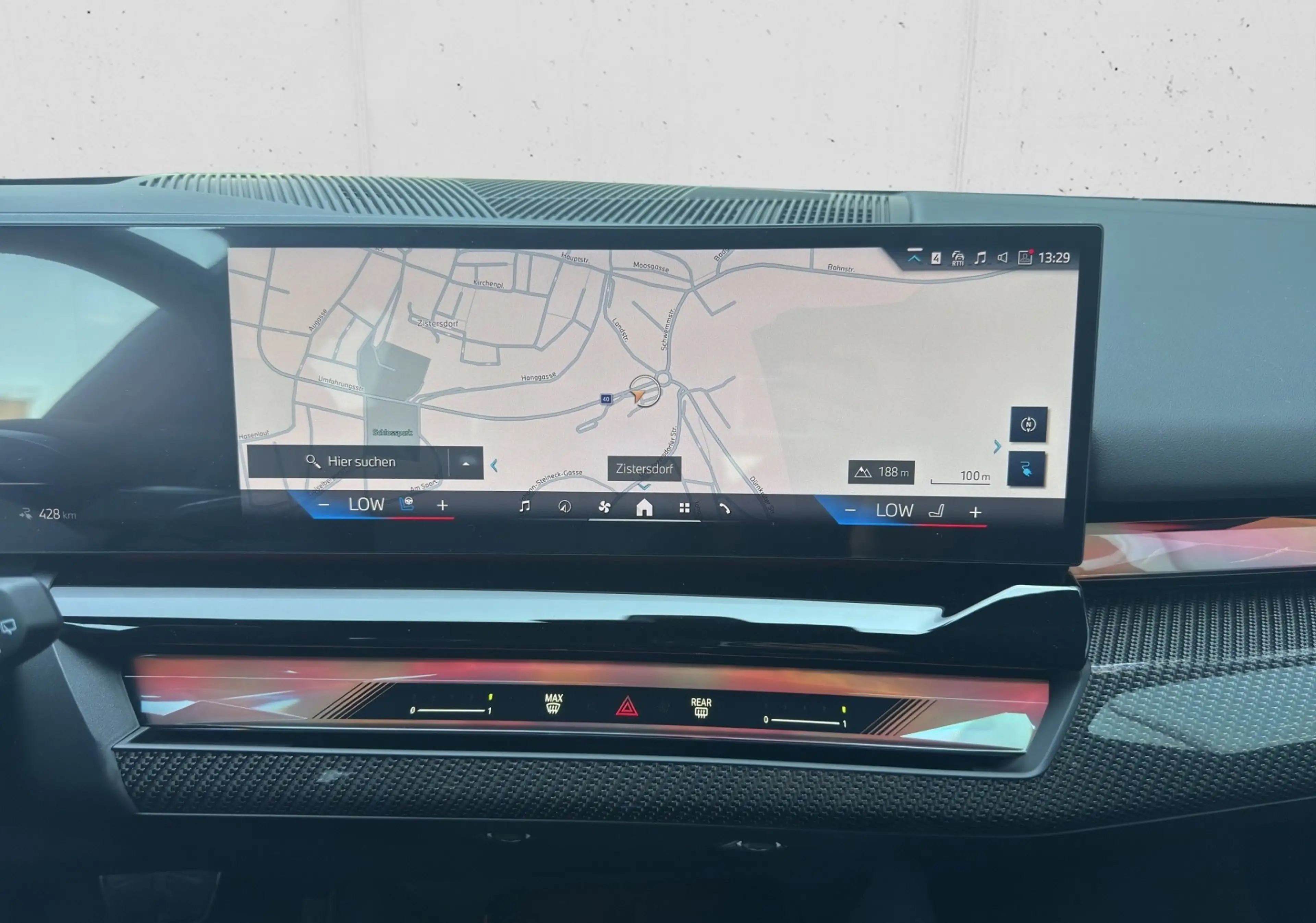 BMW i5 eDrive40 — photo 13
