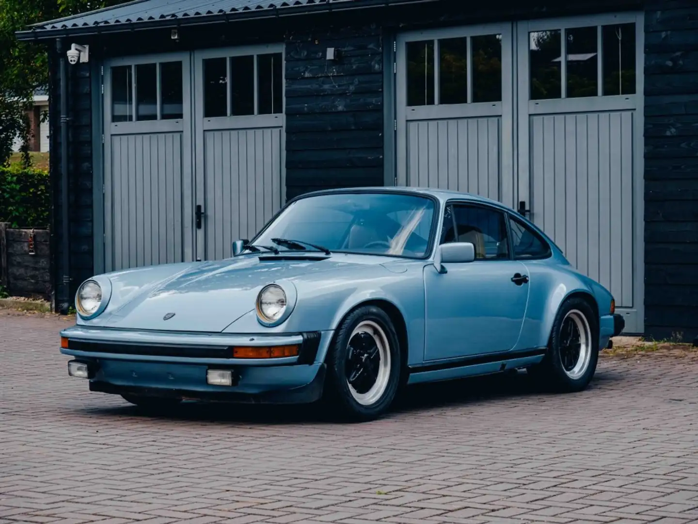 Porsche 911 3.0SC Light Blue metallic Blau - 1