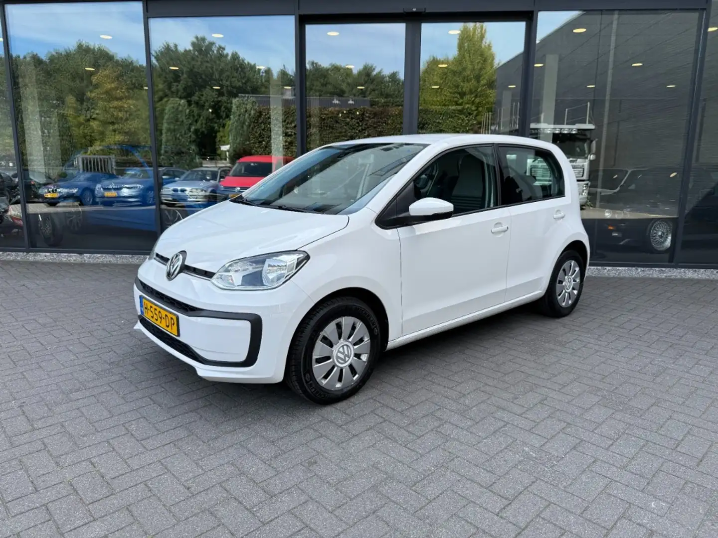 Volkswagen up! 1.0 BMT MOVE UP! 5-drs,1e Eig,Airco,Navi,Elekt Pak Wit - 1