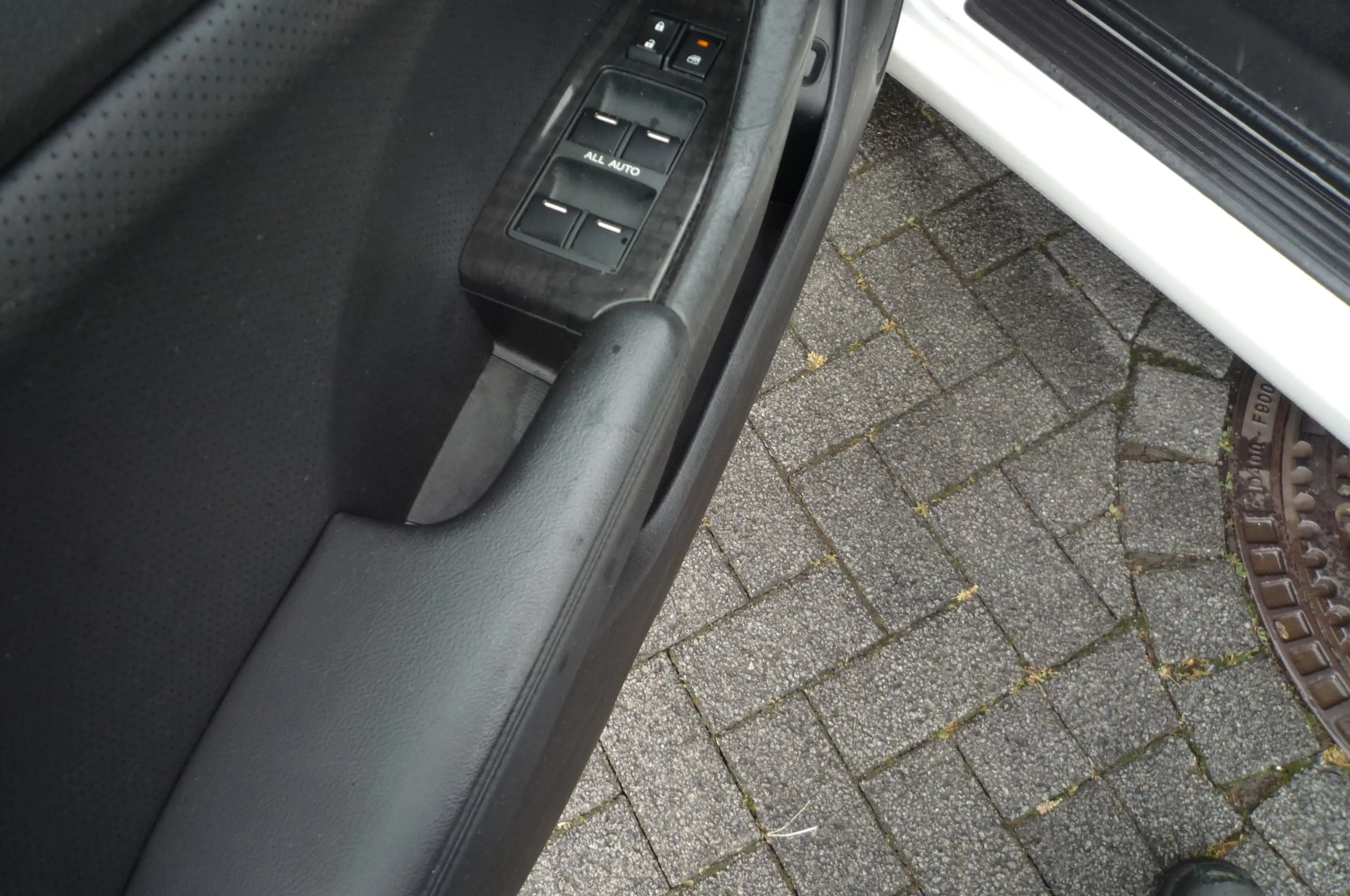Honda Accord Executive — photo 13