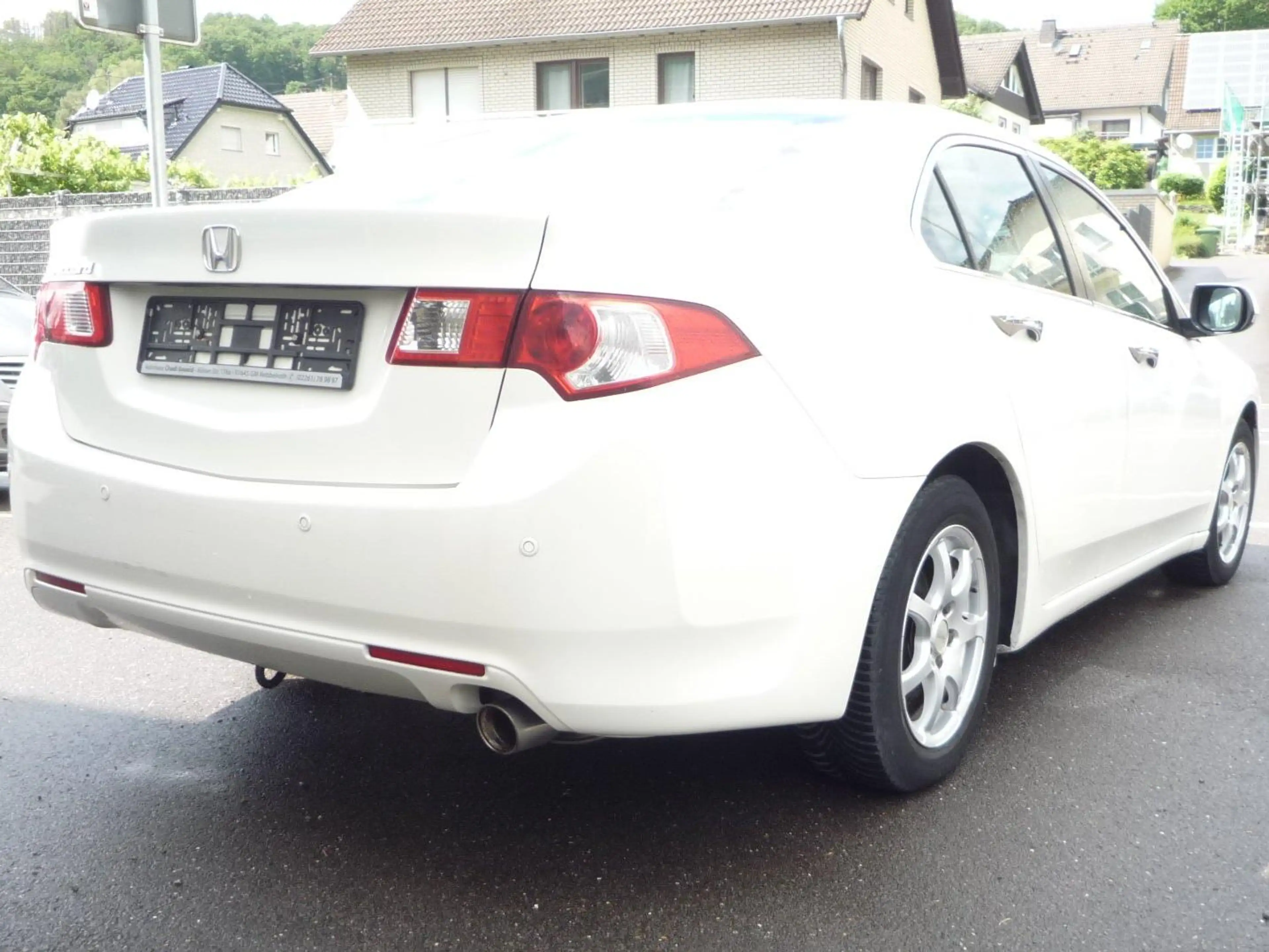 Honda Accord Executive — photo 11