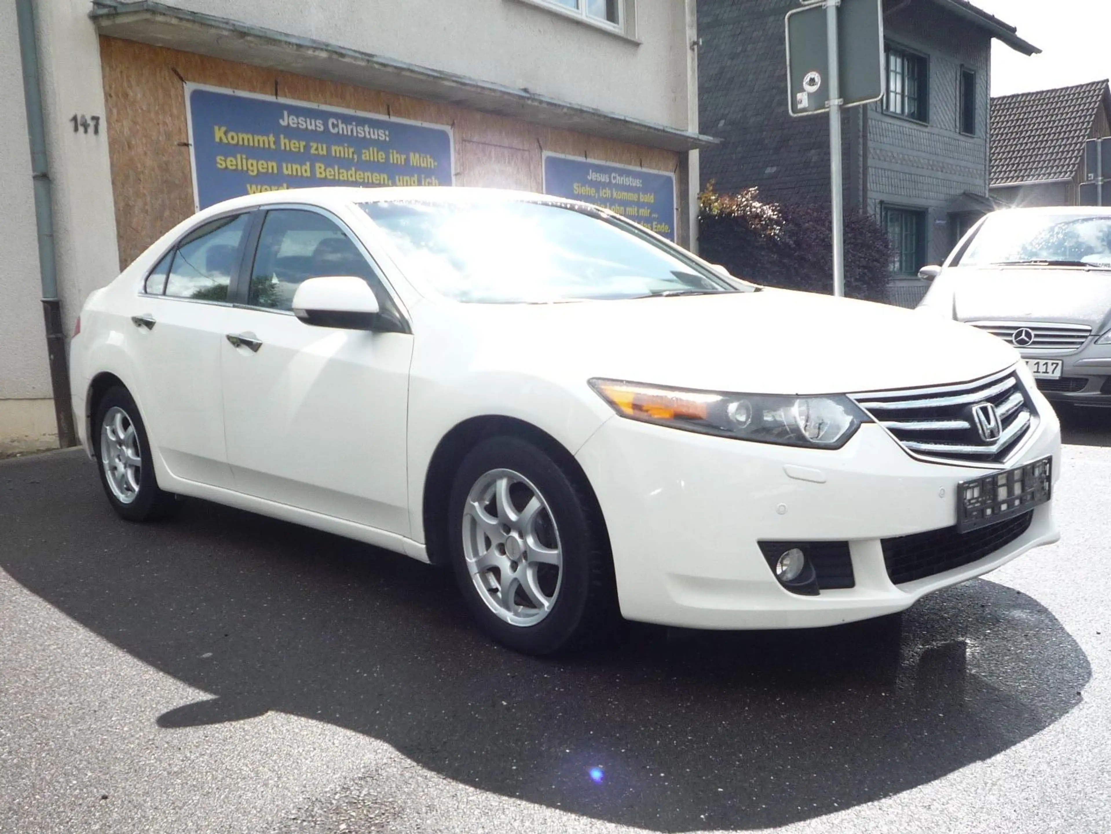 Honda Accord Executive — photo 2