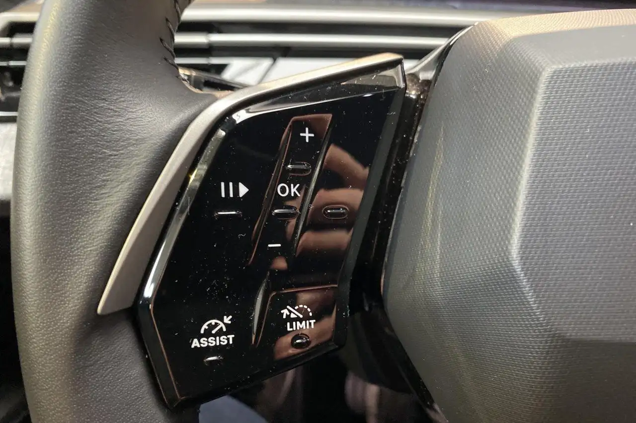 Peugeot 5008 ALLURE*Caméra de recul et GPS, миниатюра 25