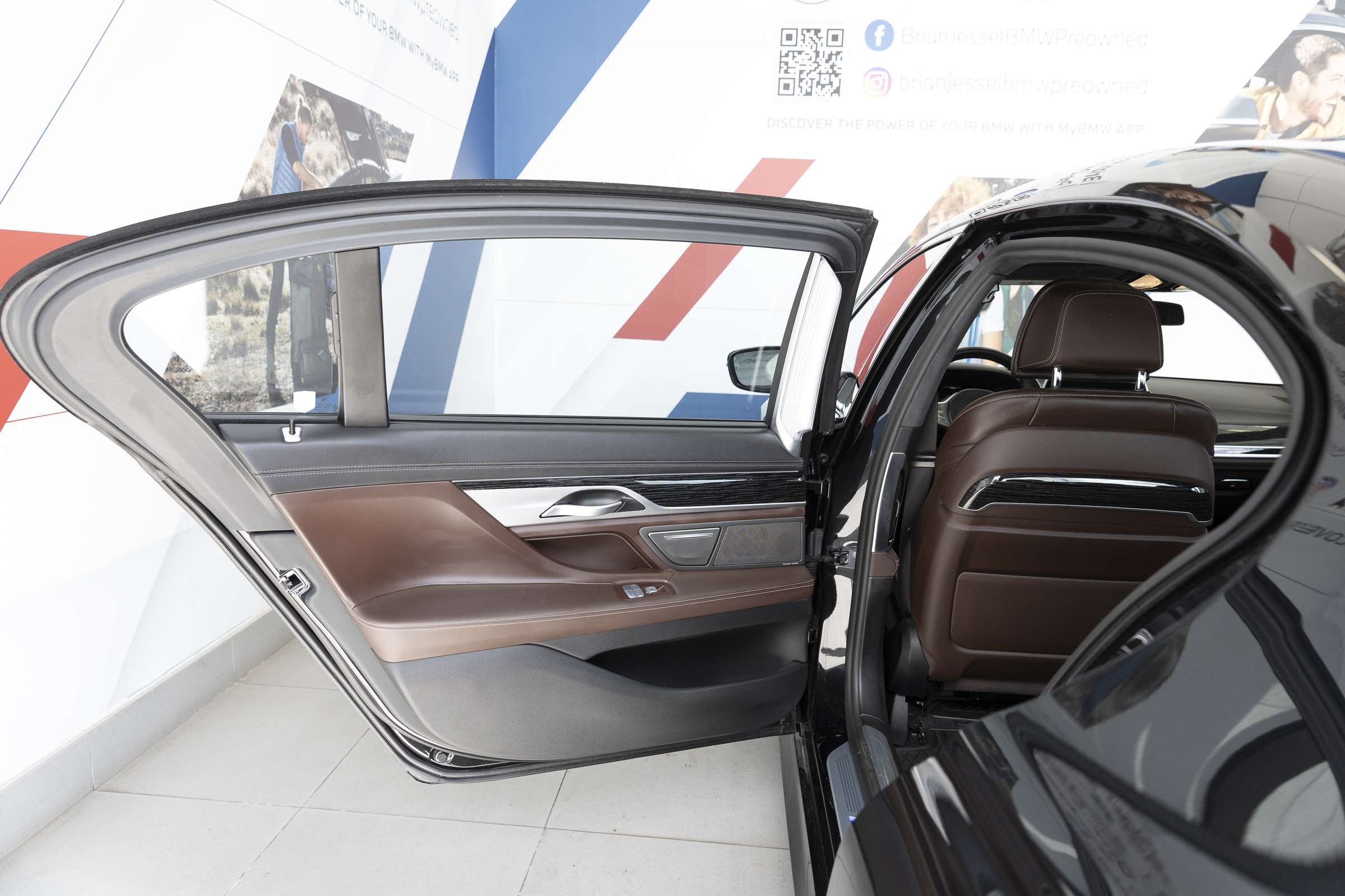 2022 BMW 7 Series 745Le Premium Package thumb 19
