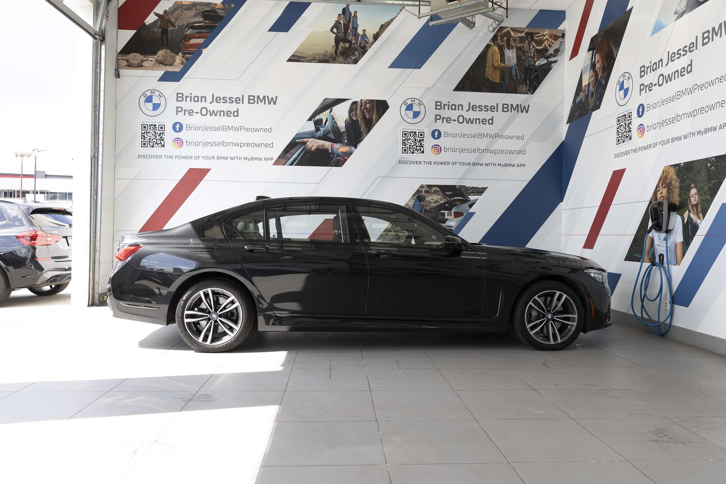 2022 BMW 7 Series 745Le Premium Package thumb 27