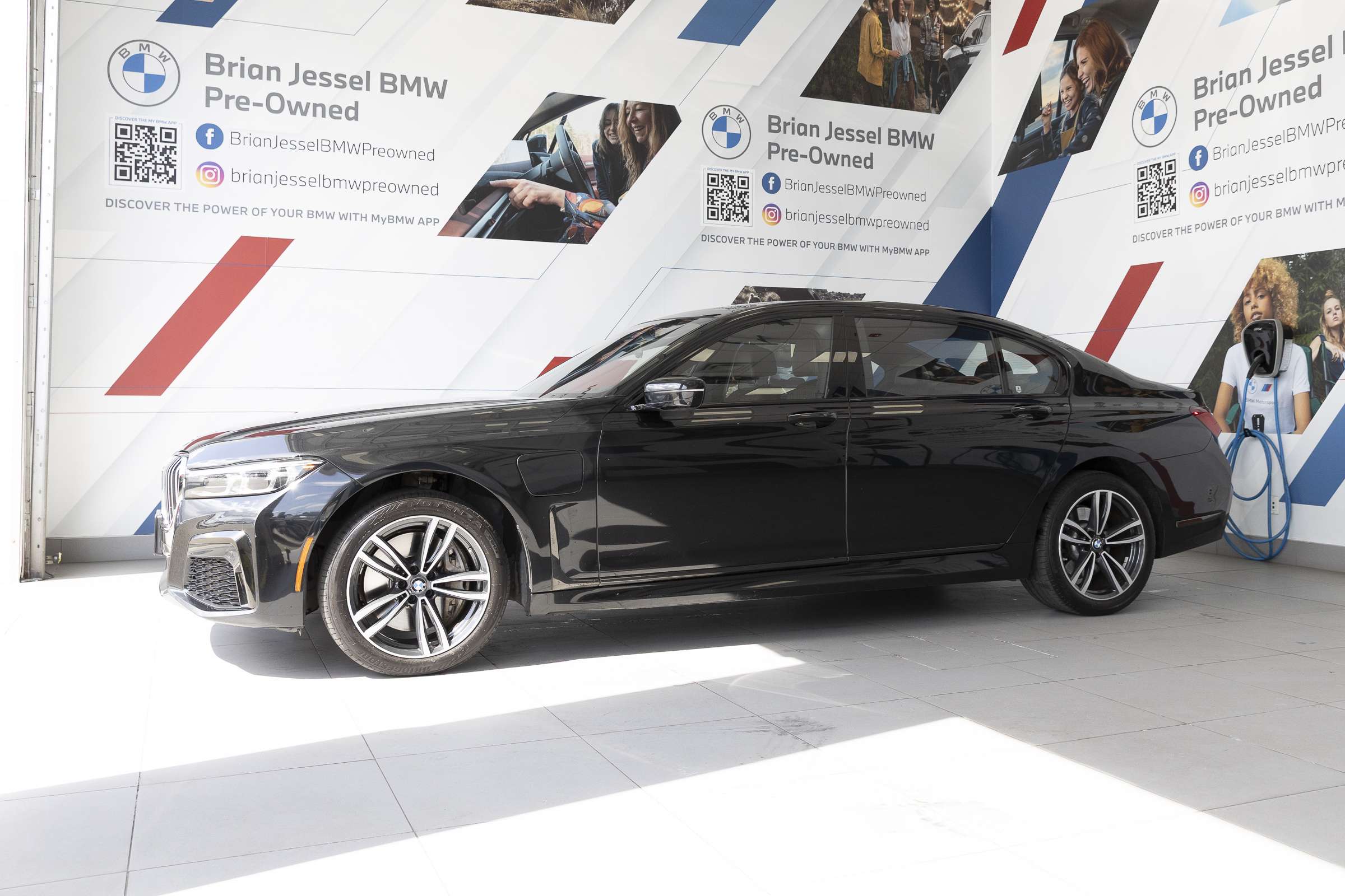2022 BMW 7 Series 745Le Premium Package alt 5