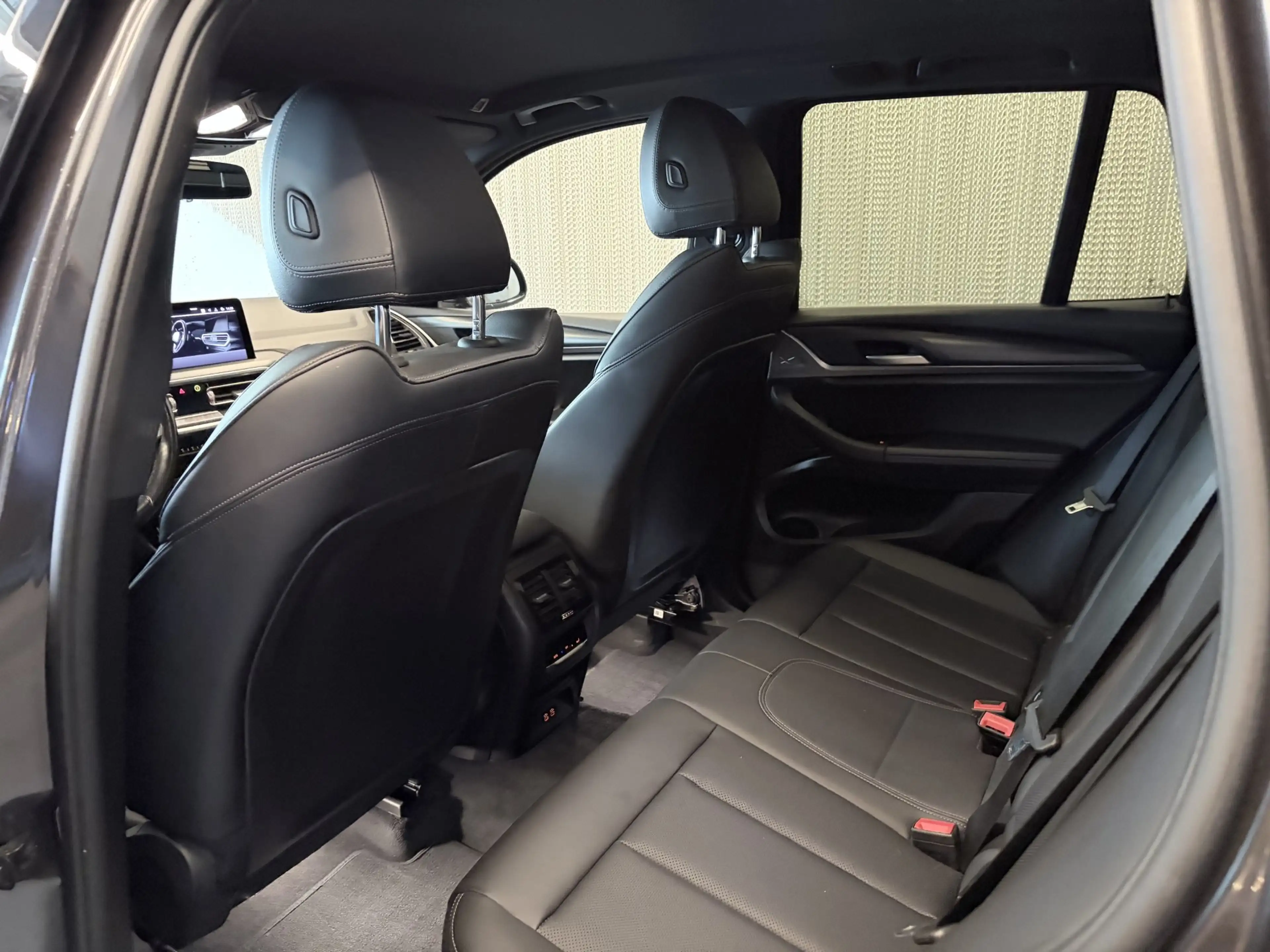 BMW X3 xDrive 20d — photo 14