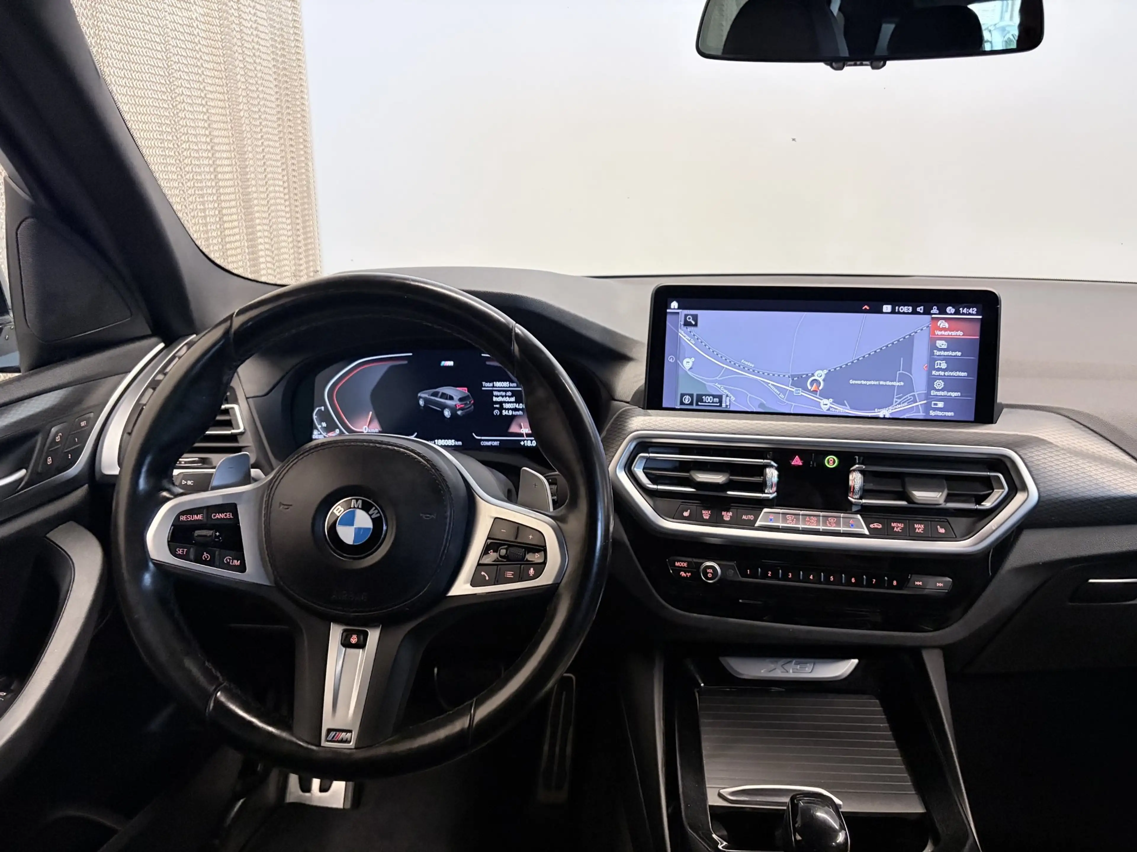 BMW X3 xDrive 20d — photo 11