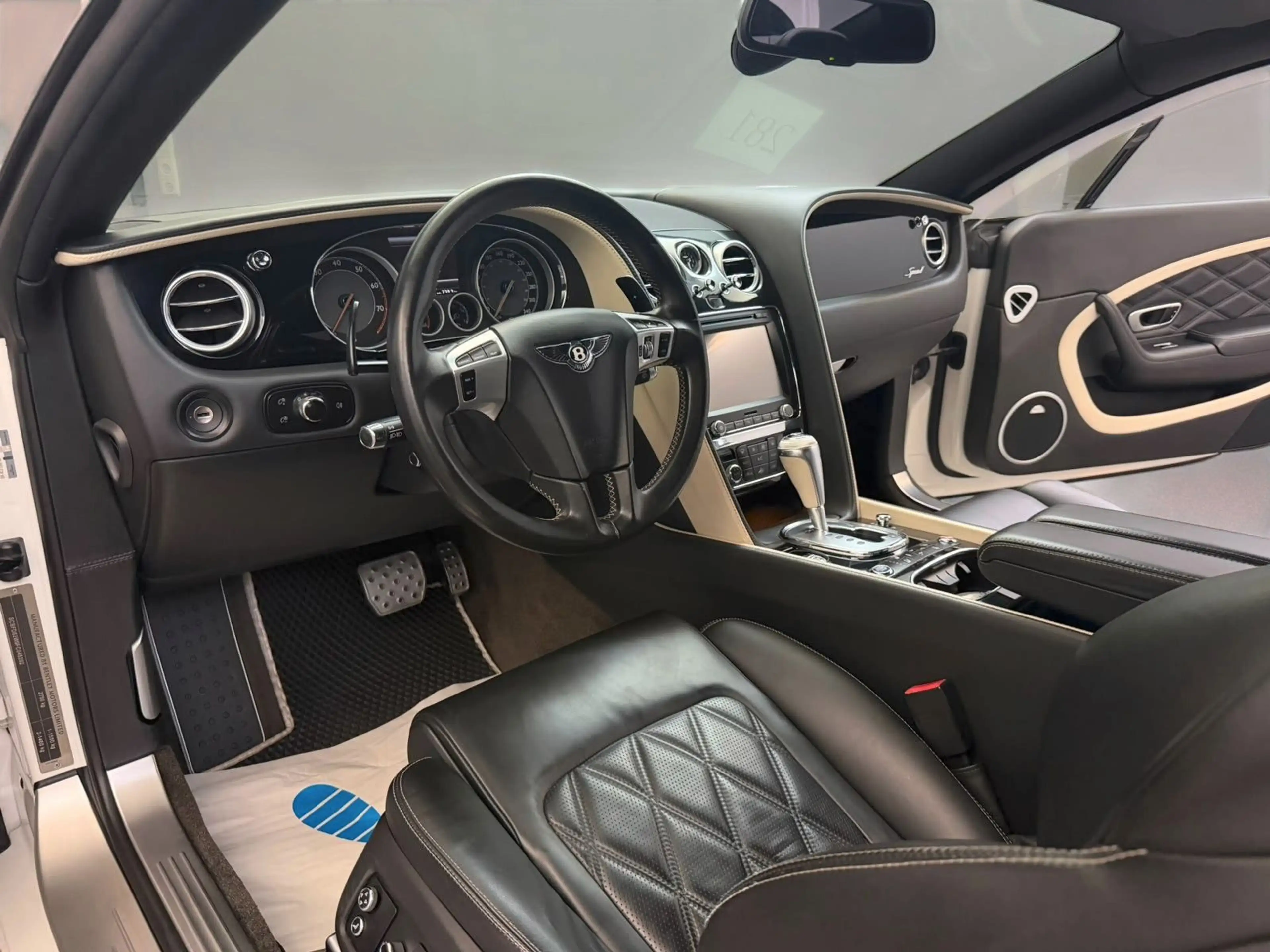 Bentley Continental GT 6.0 W12 Speed 4WD*NAIM*22Z*SITZKL — photo 11