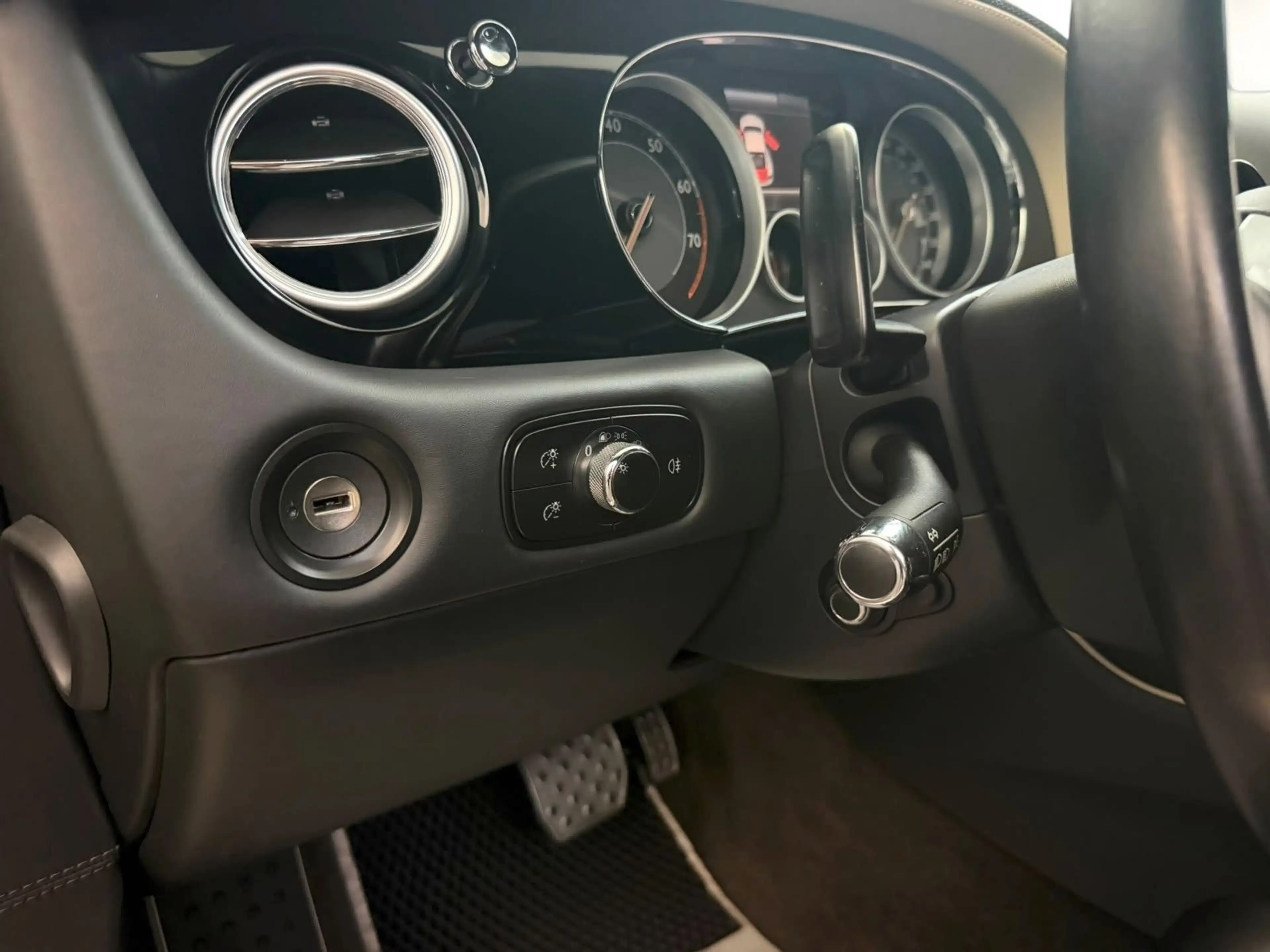 Bentley Continental GT 6.0 W12 Speed 4WD*NAIM*22Z*SITZKL — photo 13