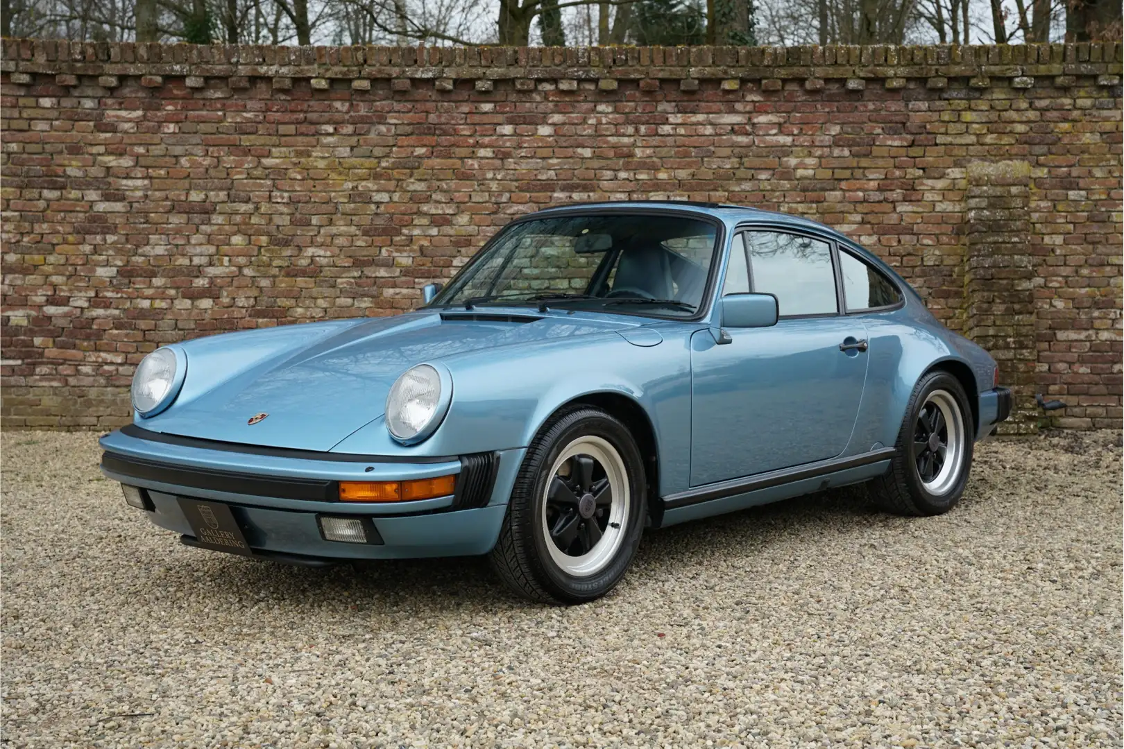 Porsche 911 3.2 Carrera Second owner, fully documented, sunroo Blauw - 1