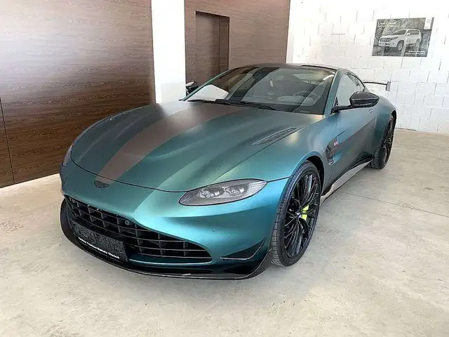Aston Martin Vantage