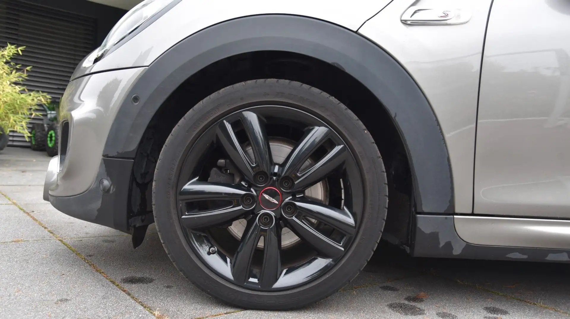 MINI Cooper S **JCW/HARMAN-KARDON** Silber - 2
