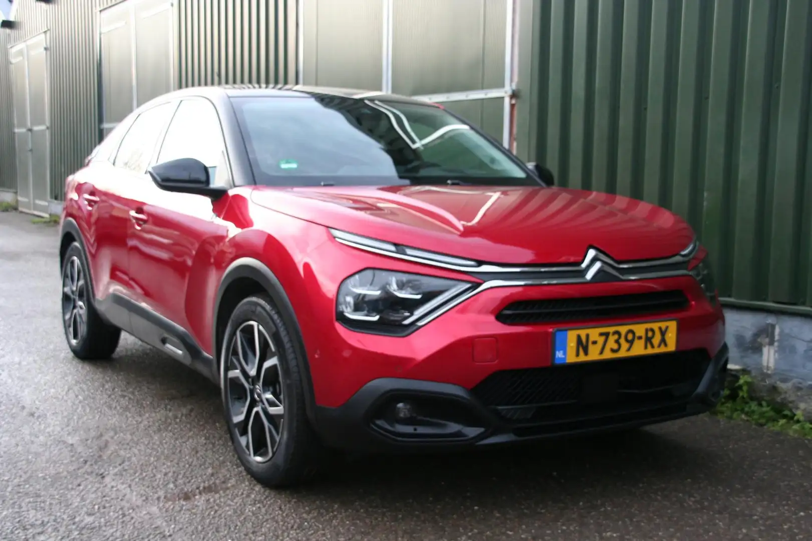 Citroen E-C4 Electric Shine 50 kWh, LEER, NAVIGATIE, PANORAMADAK, HEAD-U Rouge - 2