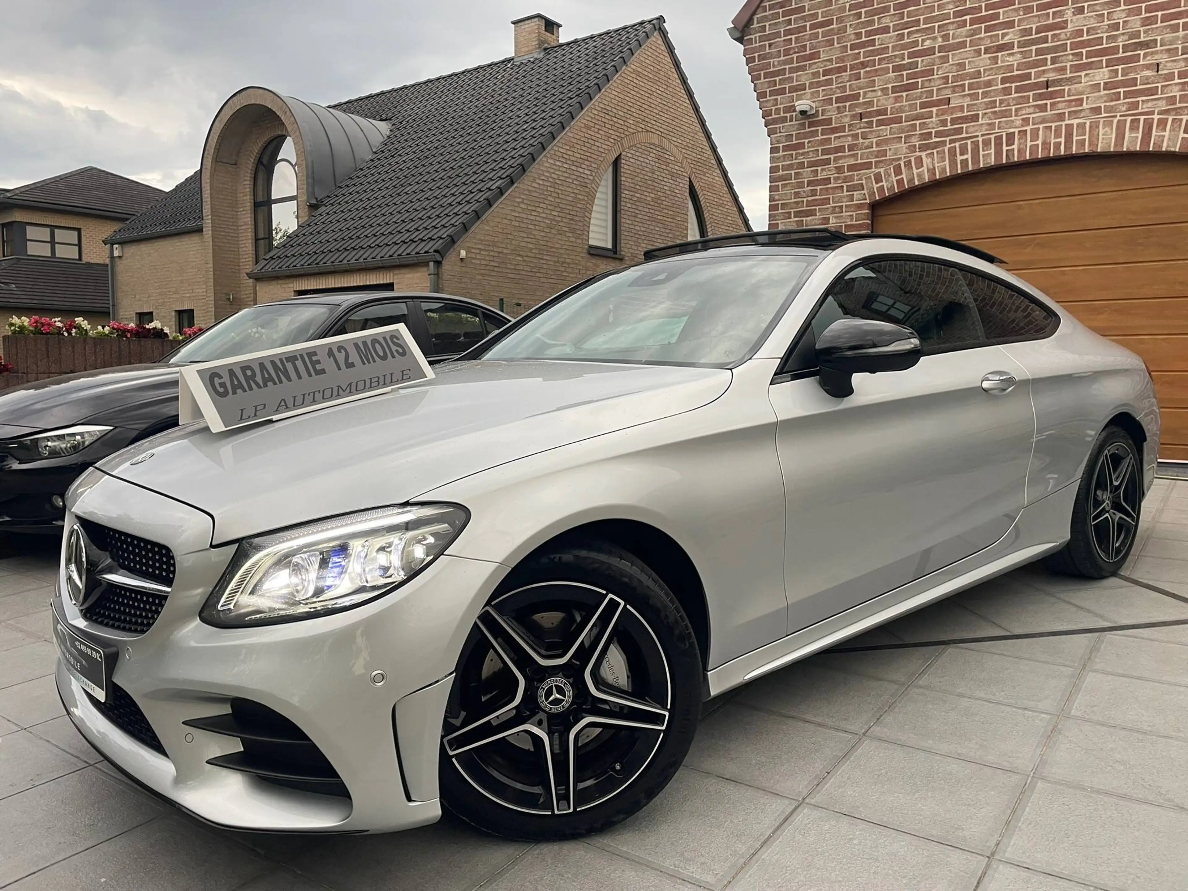 Mercedes-Benz C 180 🏴Coupe-PACK AMG LINE⚠️TOIT PANO 360 BURGMESTER⚠️