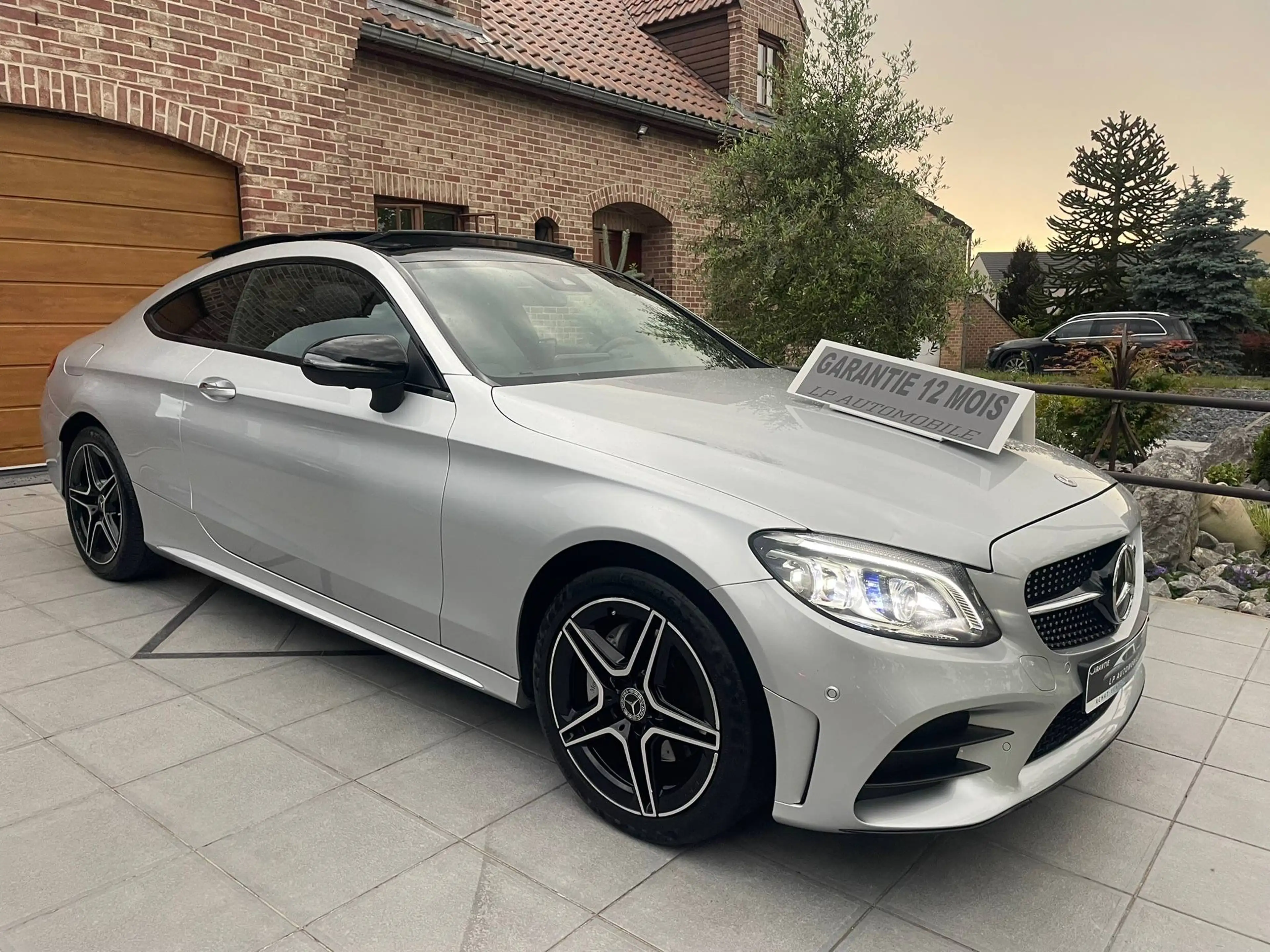Mercedes-Benz C 180 🏴Coupe-PACK AMG LINE⚠️TOIT PANO 360 BURGMESTER⚠️ — photo 13